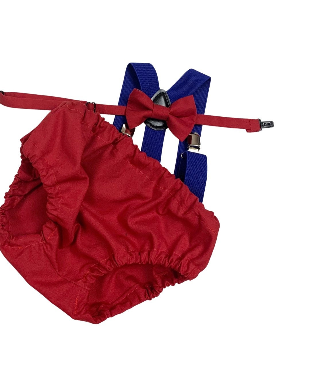 red cake smash outfit boy, Videogame cake smash, red bow tie, smash cake outfit boy, red diaper cover, red blue baby bow tie, red suspenders