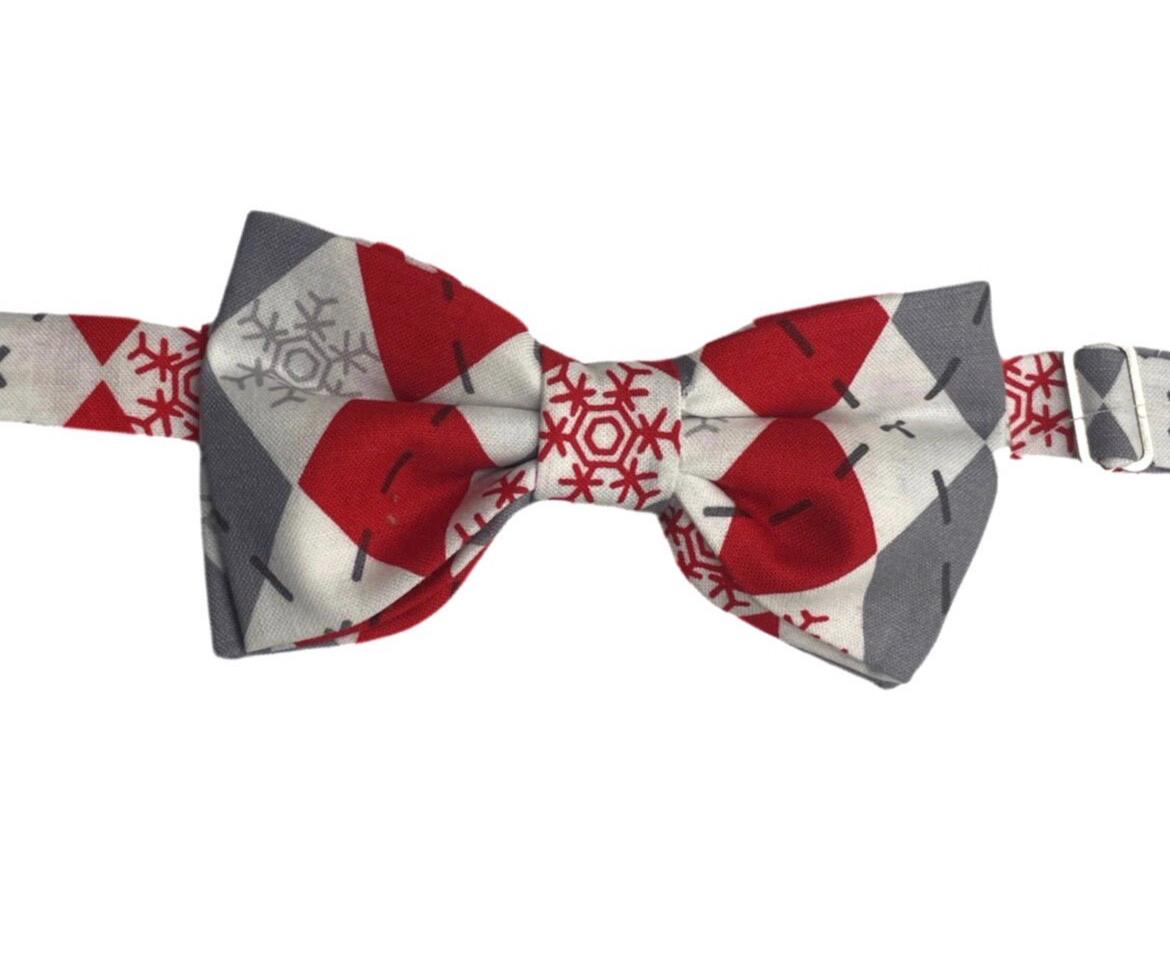 Christmas Pet Bow Tie - Snowflake - Christmas Dog Bow Tie - Cat Bow Tie - Christmas Cat Bow Tie - Slides Over The Collar - argyle