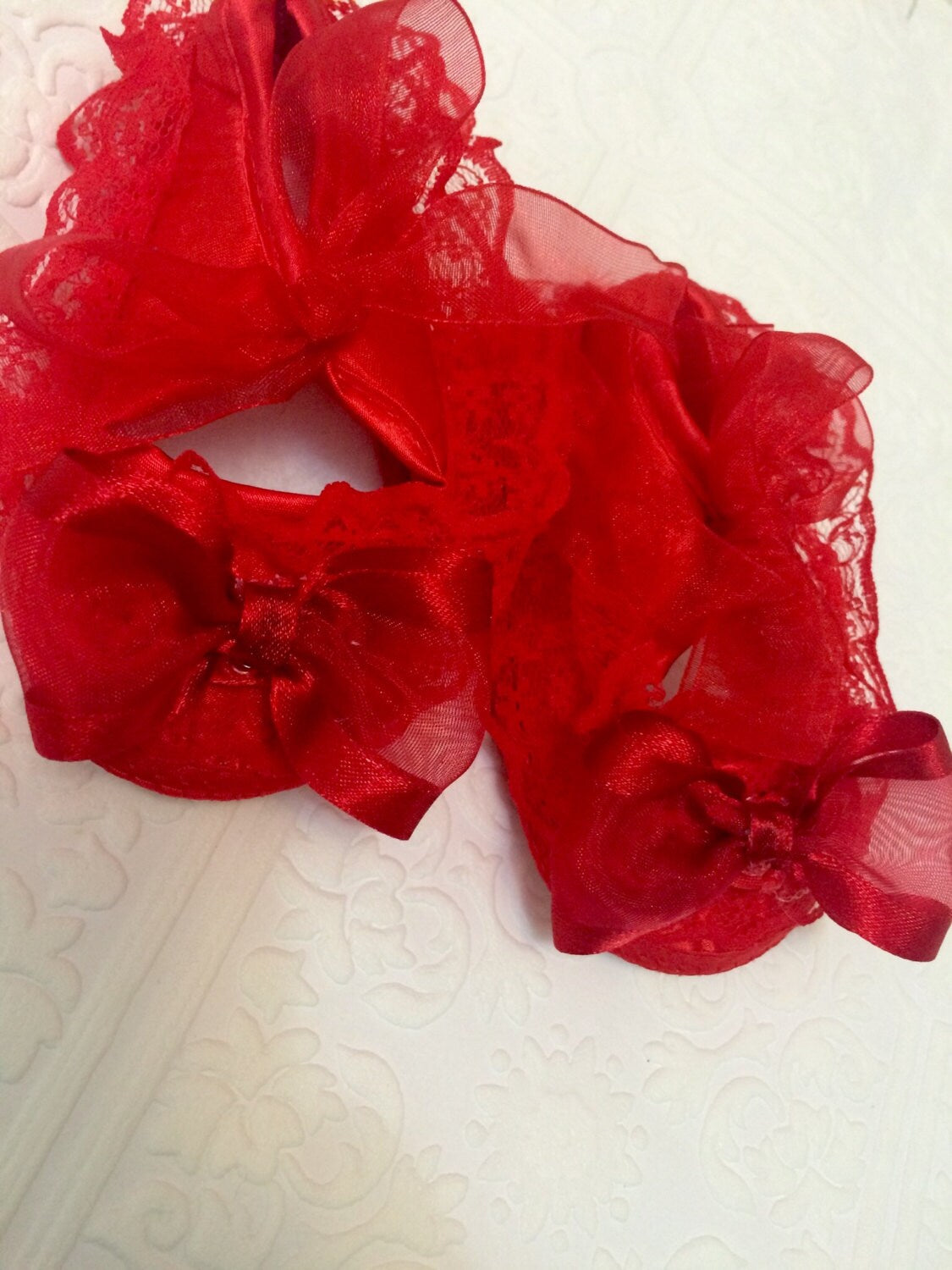 Red baby shoes, red newborn shoes, Christmas baby shoes, red bow shoes, newborn red shoes, bow baby shoes, Christmas baby bow shoes, first