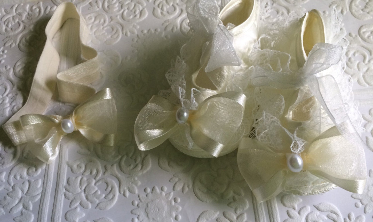 Ivory baptism set, baptism shoes headband, headband shoe set, baby christening, christening shoes set, ivory and white baby shoes, baby shoe
