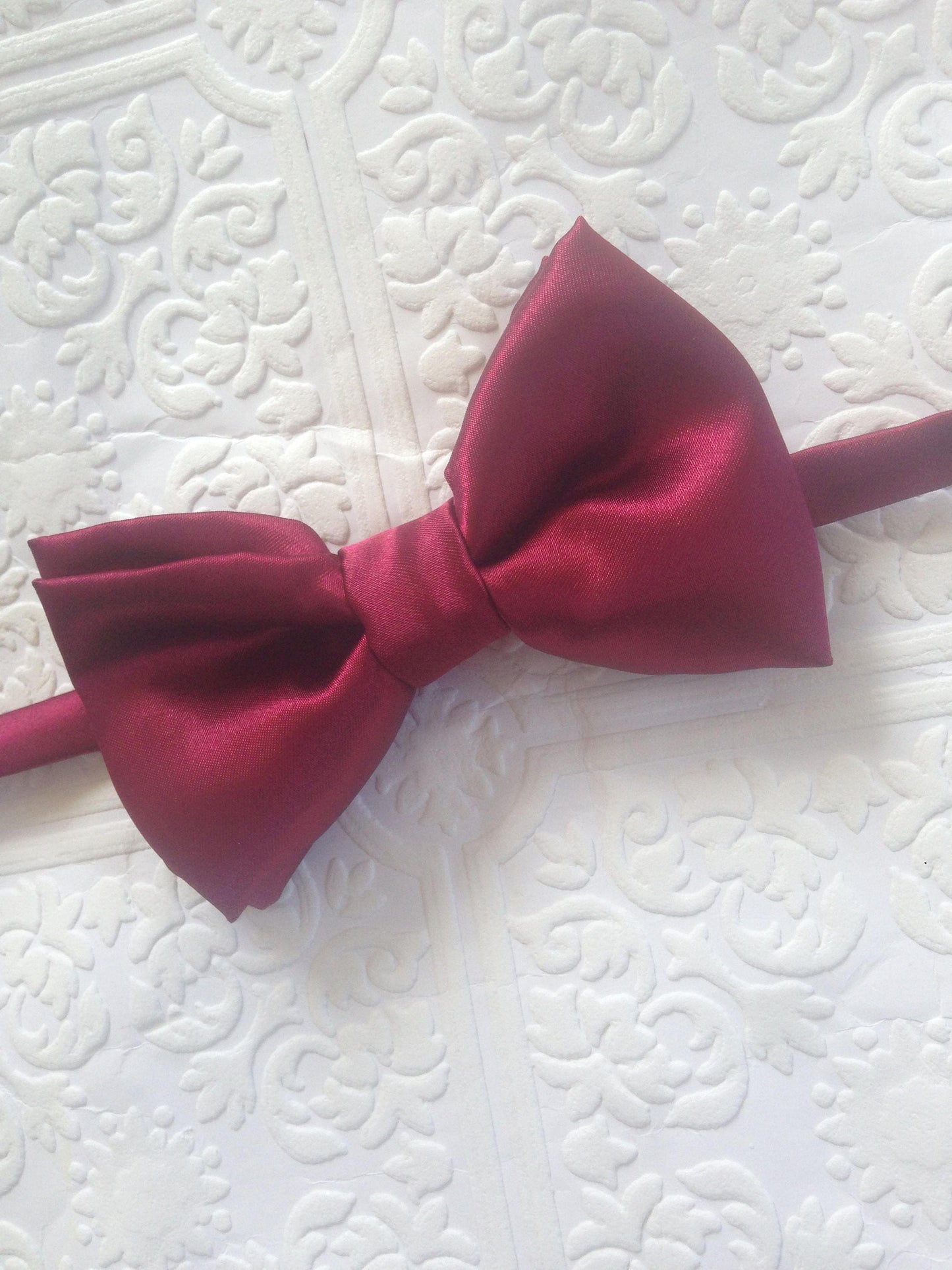 Boy bowtie, baby bow tie, red bow tie, baby red bow tie, boy bow tie,toddler bowtie, Burgundy baby bow tie