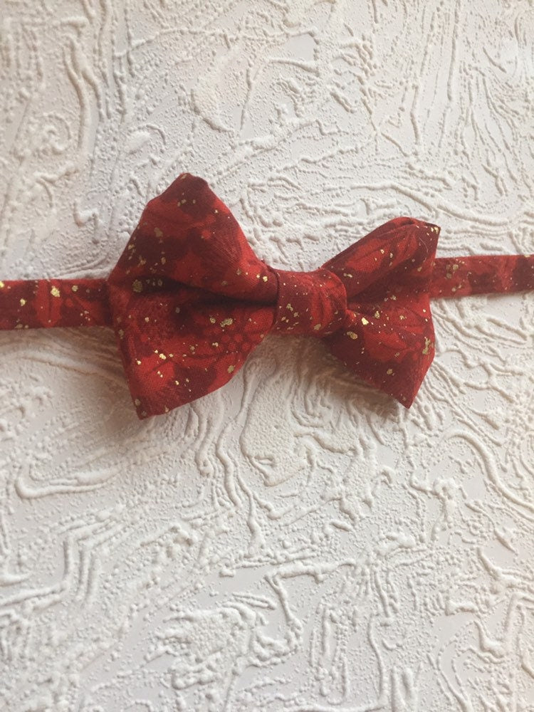 Christmas Holly Pre-Tied Bow Tie, Xmas Bow Tie, Holly Bow Tie, Christmas Bowtie