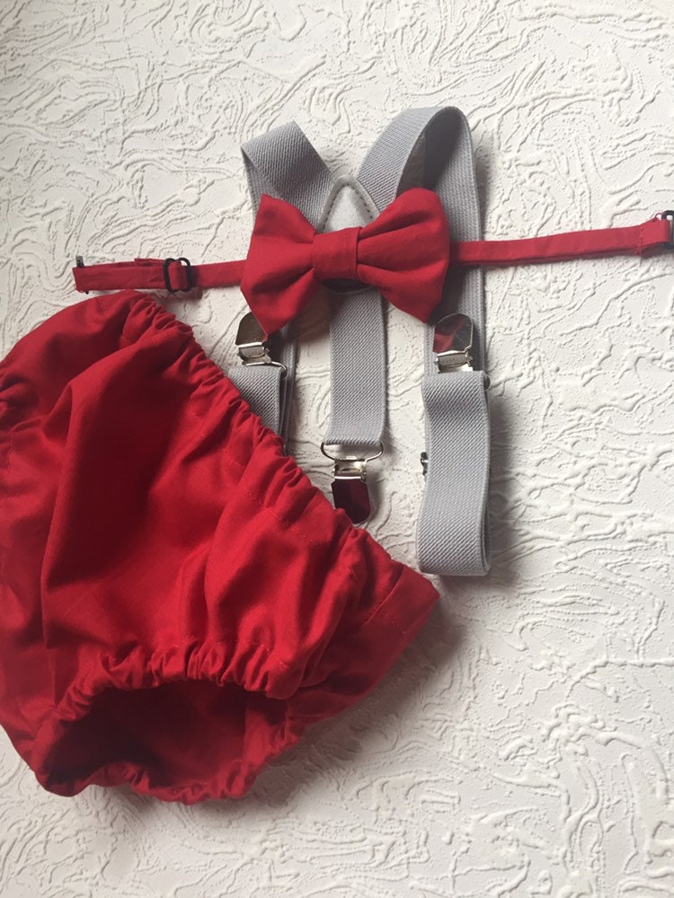 red cake smash outfit boy, red boys bow tie, red bow tie, smash cake outfit boy, red diaper cover bow tie, red baby bow tie, grey suspender