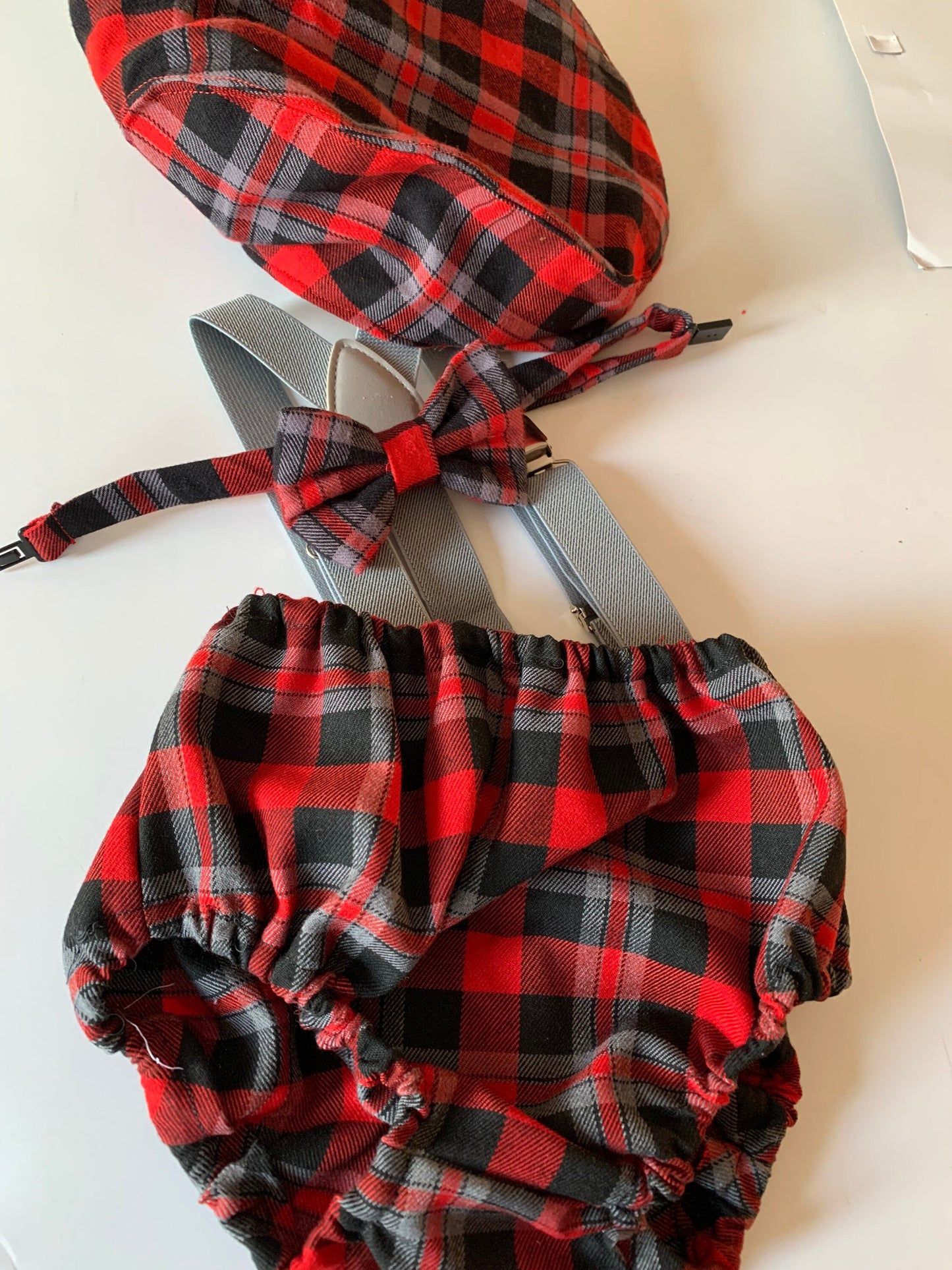 Cake Smash Outfit Boy Girl Buffalo Plaid Set or Buy the Piece Diaper Cover Bow Tie Suspenders Boys First 1st Birthday Plaid Photoshoot