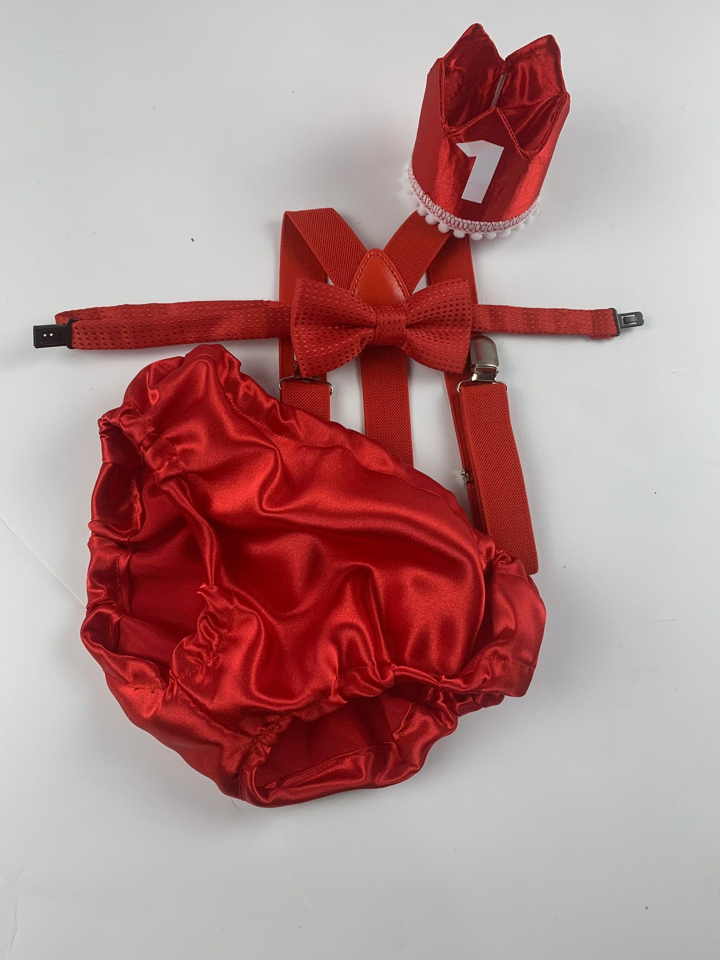 red cake smash outfit boy, Valentine cake smash, red bow tie, smash cake outfit boy, red diaper cover, red baby bow tie, red suspenders