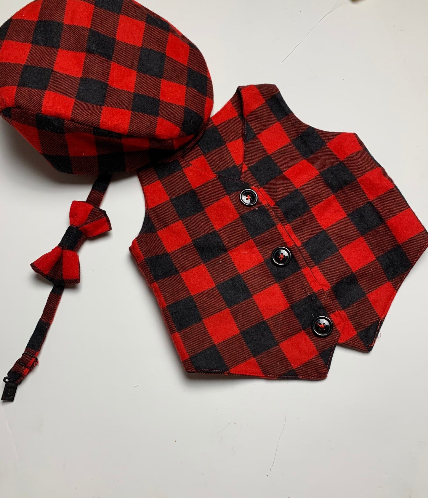 Boys red vest and bow tie Toddler boy vest Baby boy bow tie Infant vest boy Christmas outfit Page boy outfit Boy vest Toddler vest and tie