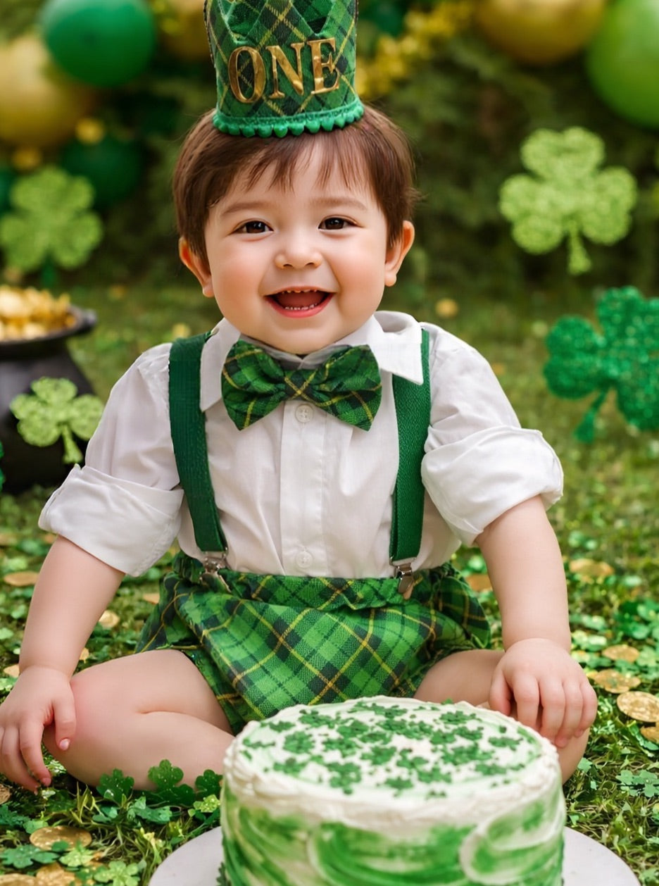 Green plaid Boy Cake Smash Outfit for Patrick’s Day Cake Smash Birthday celebration