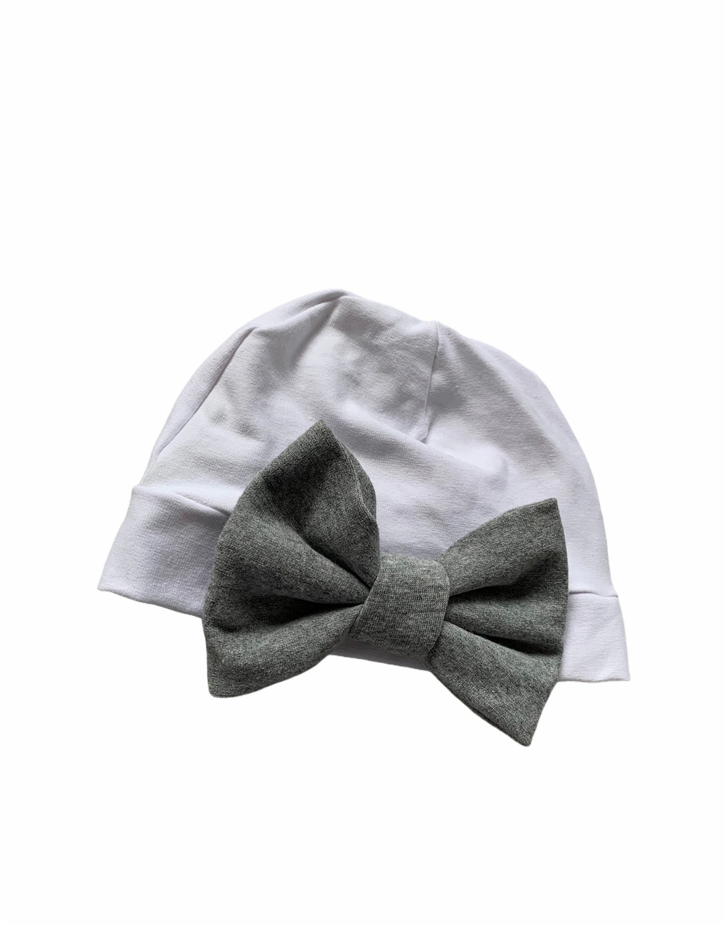 Newborn Baby Girl Bow Hat – White Beanie with Grey Bow