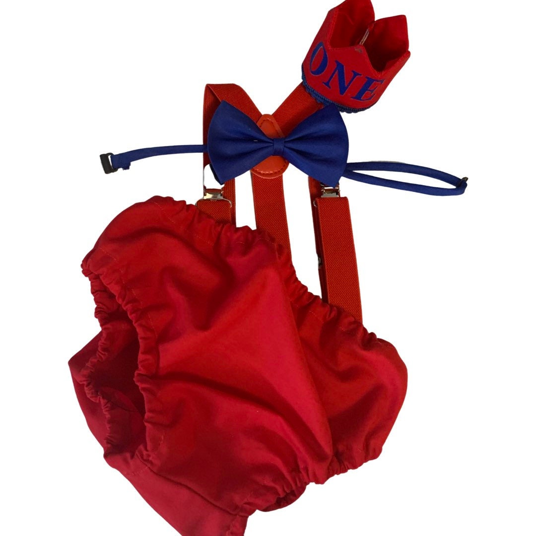 red cake smash outfit boy, Videogame cake smash, red bow tie, smash cake outfit boy, red diaper cover, red blue baby bow tie, red suspenders