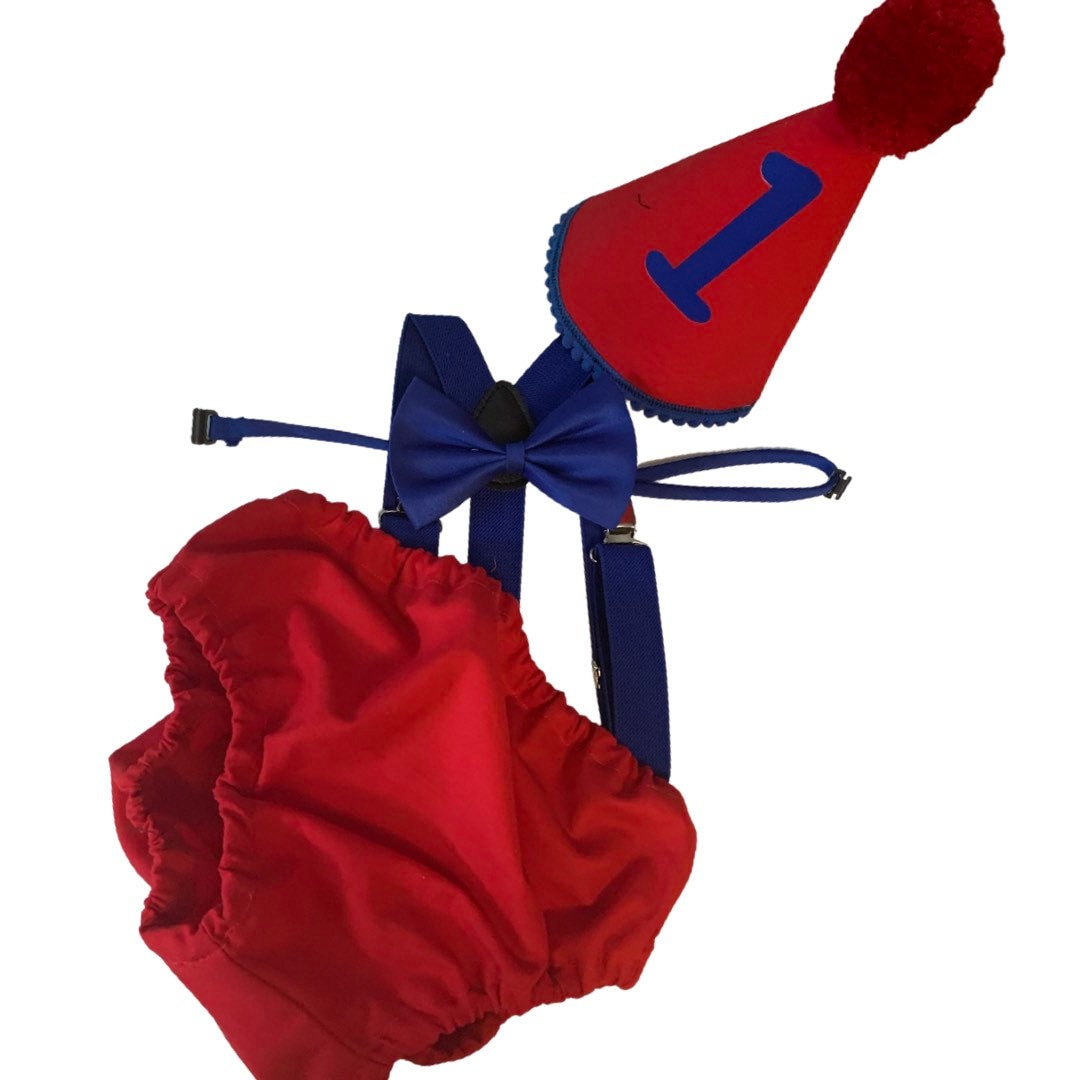 red cake smash outfit boy, Videogame cake smash, red bow tie, smash cake outfit boy, red diaper cover, red blue baby bow tie, red suspenders