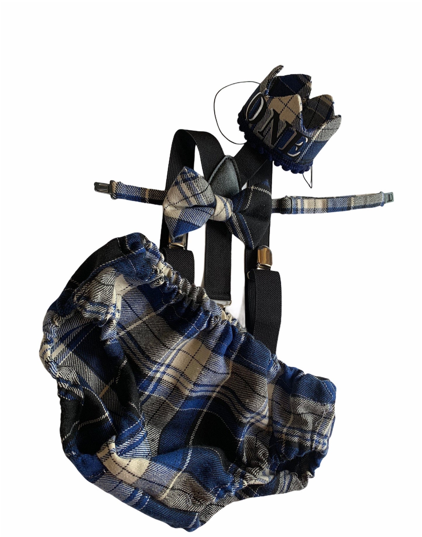 Cake Smash Boy First Birthday super soft plaid cotton Diaper Cover,black Suspenders, buffalo plaid bow tie, Birthday Photoshoot