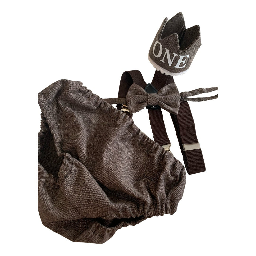Light denim sitter set - baby boy photo prop - baby clothes - vintage style - flat cap - cake smash outfit