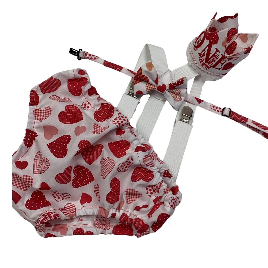 Boy Cake Smash Outfit, Red Boy Cake Smash, Milestone Pictures, 1st Birthday,Valentine’s Day Bow Tie,Christmas Bow tie, Tie and Diaper Cover