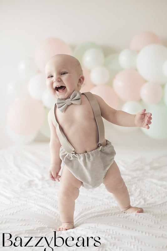 Beige Light denim sitter set - baby boy photo prop - baby clothes - vintage style - flat cap - cake smash outfit