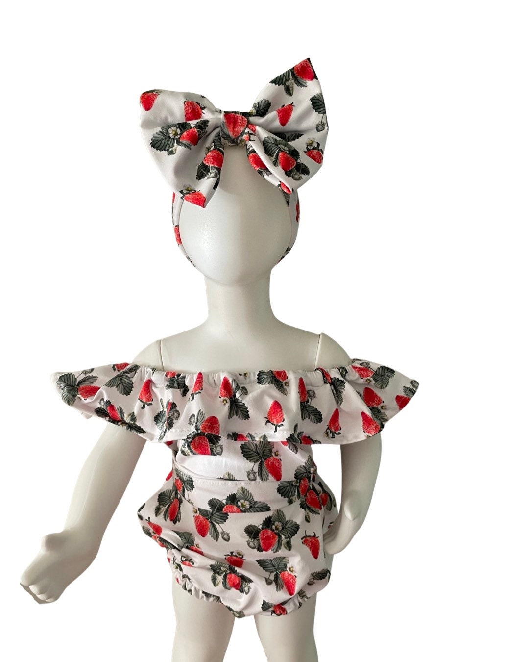 Berry First Birthday Outfit, Personalized Baby Girl Strawberry Romper , Sweet One Baby Romper , Baby Shower Gift, Birthday Strawberry Romper