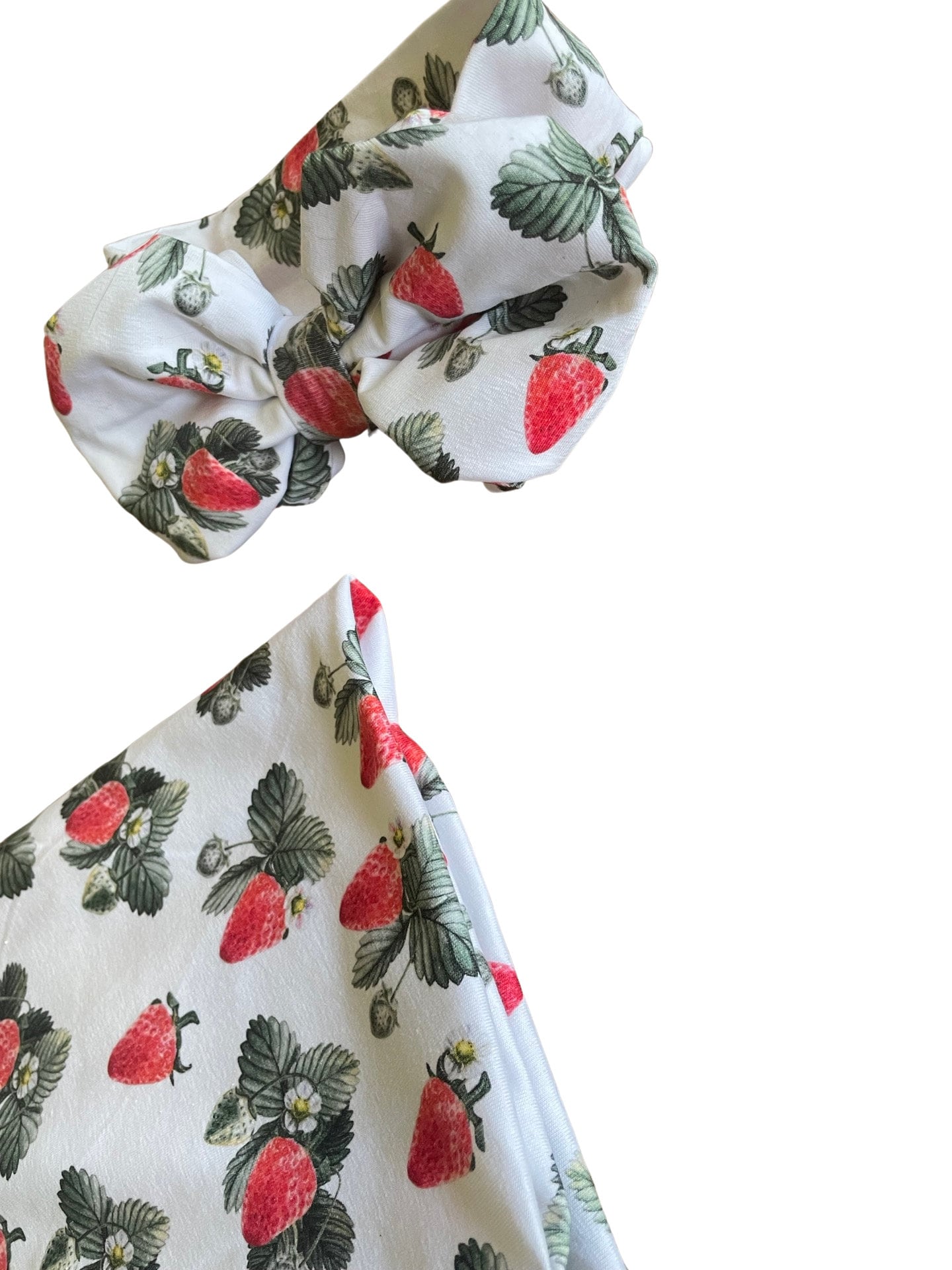 RED STRAWBERRY Swaddle Blanket Newborn Baby Girl Coming Home Outfit Name Berry Blanket Baby Shower Gift Hospital Photo Outfit