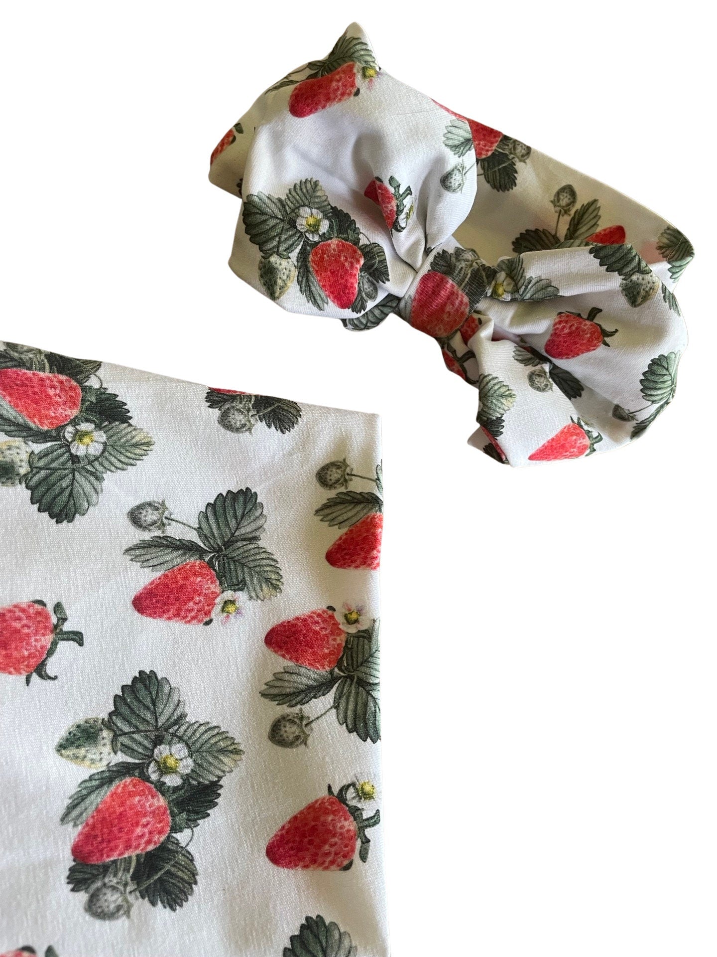 RED STRAWBERRY Swaddle Blanket Newborn Baby Girl Coming Home Outfit Name Berry Blanket Baby Shower Gift Hospital Photo Outfit