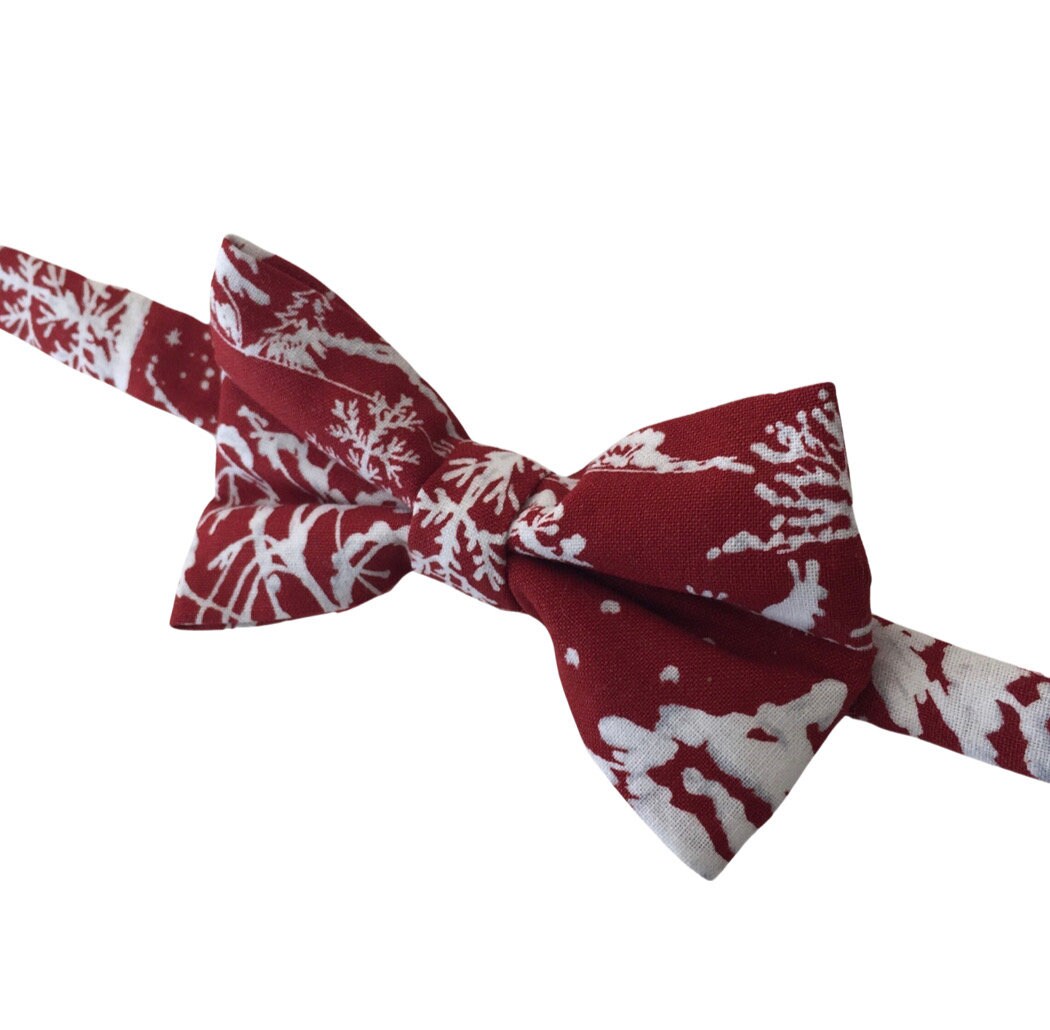 Red & White bow tie, Christmas tree bow tie, red bow tie, boy's red bow tie, boy's bow tie, baby bow tie, toddler tie, christmas bow tie