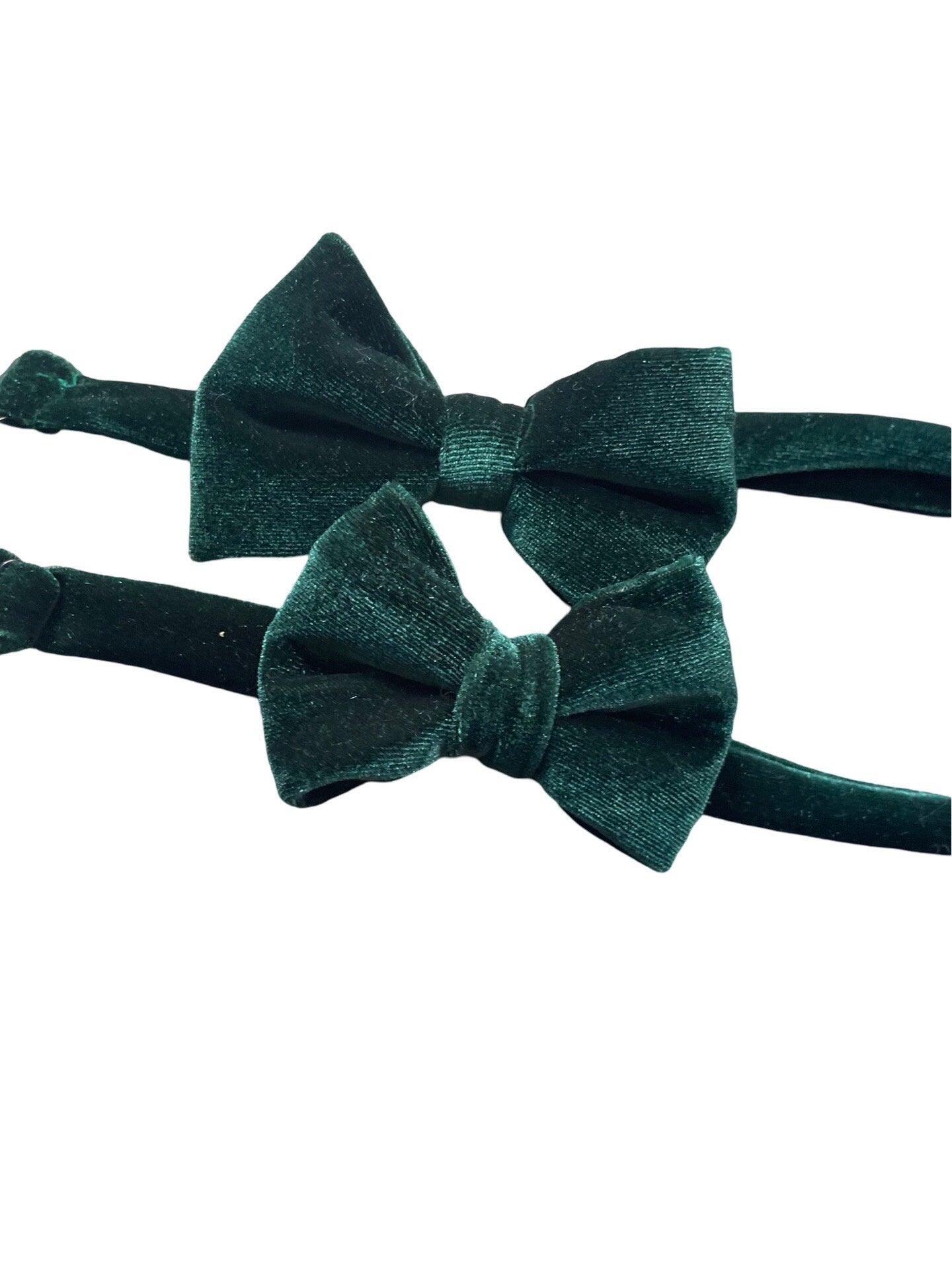Velvet Bow Tie - Butterfly Bow Tie, Wedding Bow Tie, Groomsmen, Prom & Formal Events. Pre-Tied Bow Tie, Handmade