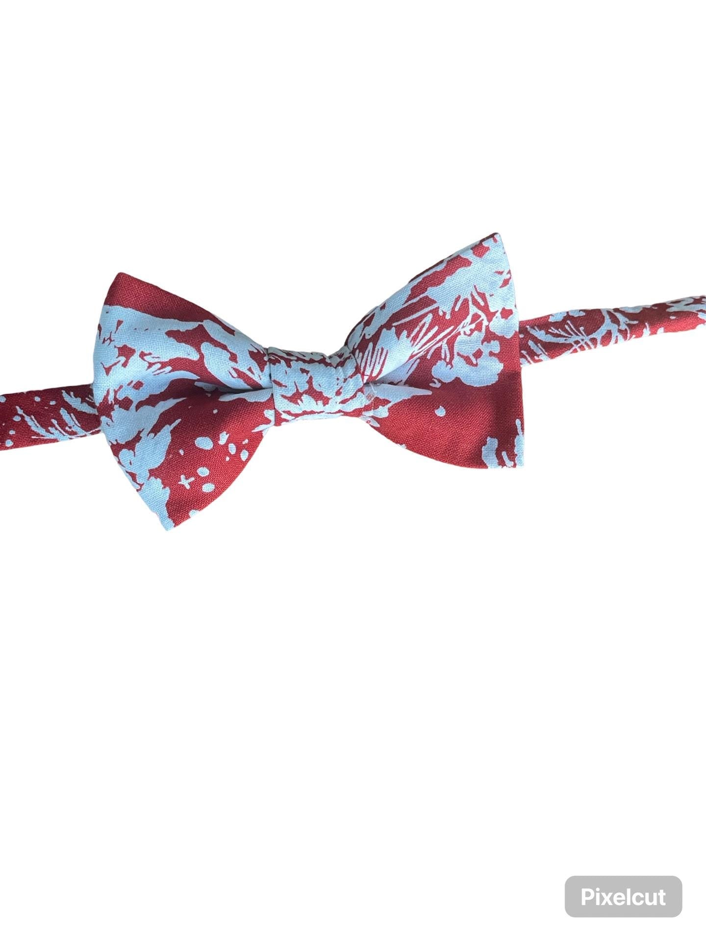 Red & White bow tie, Christmas tree bow tie, red bow tie, boy's red bow tie, boy's bow tie, baby bow tie, toddler tie, christmas bow tie
