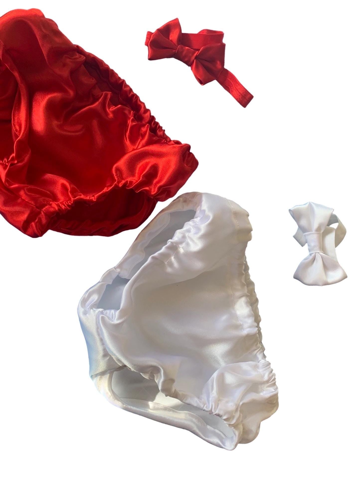 Christmas girl bloomers SET OF 2, satin bloomers, baby bloomers - satin fabric - satin diaper cover- plain diaper cover - satin bottoms bows