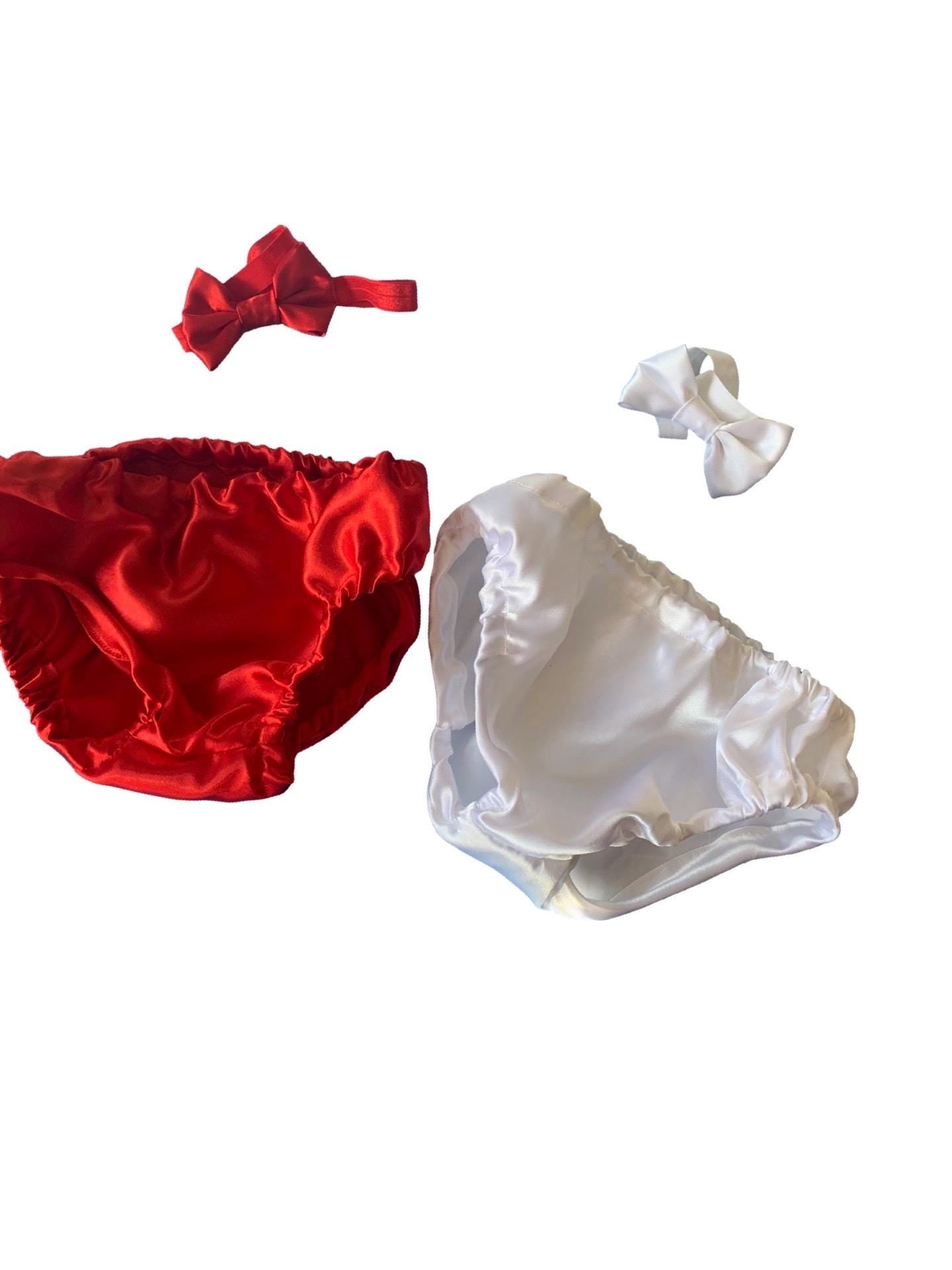 Christmas girl bloomers SET OF 2, satin bloomers, baby bloomers - satin fabric - satin diaper cover- plain diaper cover - satin bottoms bows