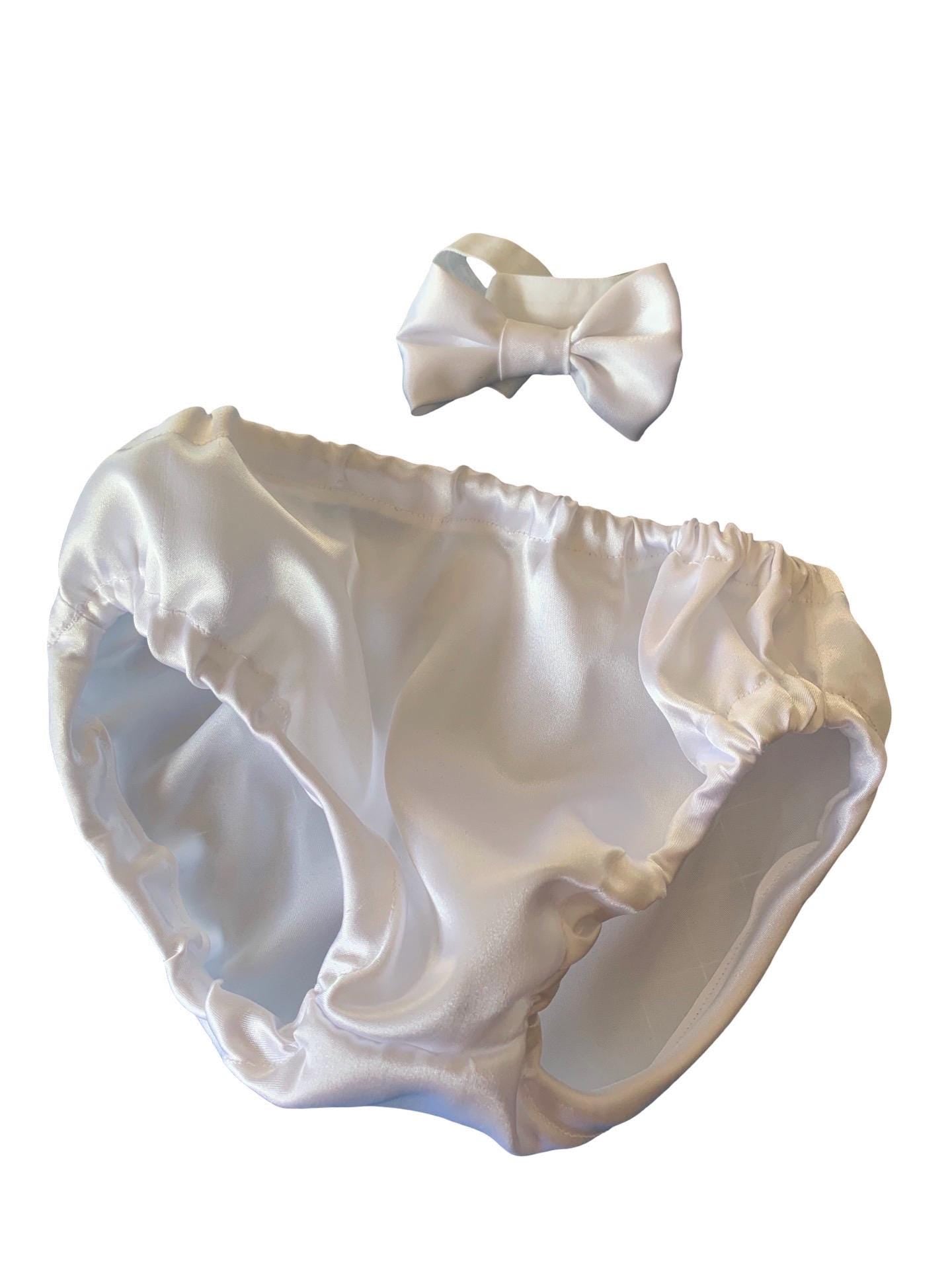Christmas girl bloomers SET OF 2, satin bloomers, baby bloomers - satin fabric - satin diaper cover- plain diaper cover - satin bottoms bows