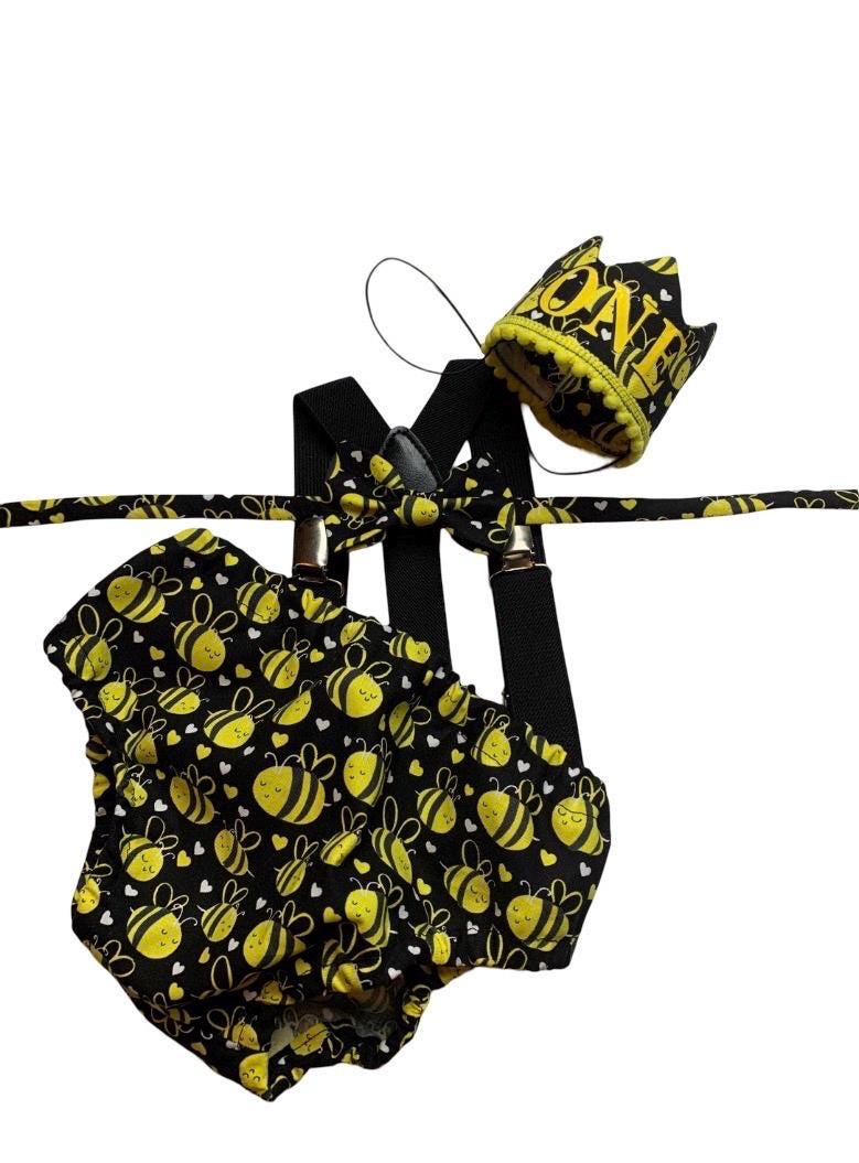 One birthday Bee theme cake, Bee black diaper cover, Boy First Birthday , bow tie yellow Diaper Cover Suspenders 1st Birthday Photoshoot