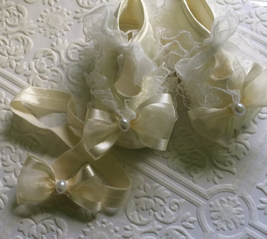 Ivory baptism set, baptism shoes headband, headband shoe set, baby christening, christening shoes set, ivory and white baby shoes, baby shoe