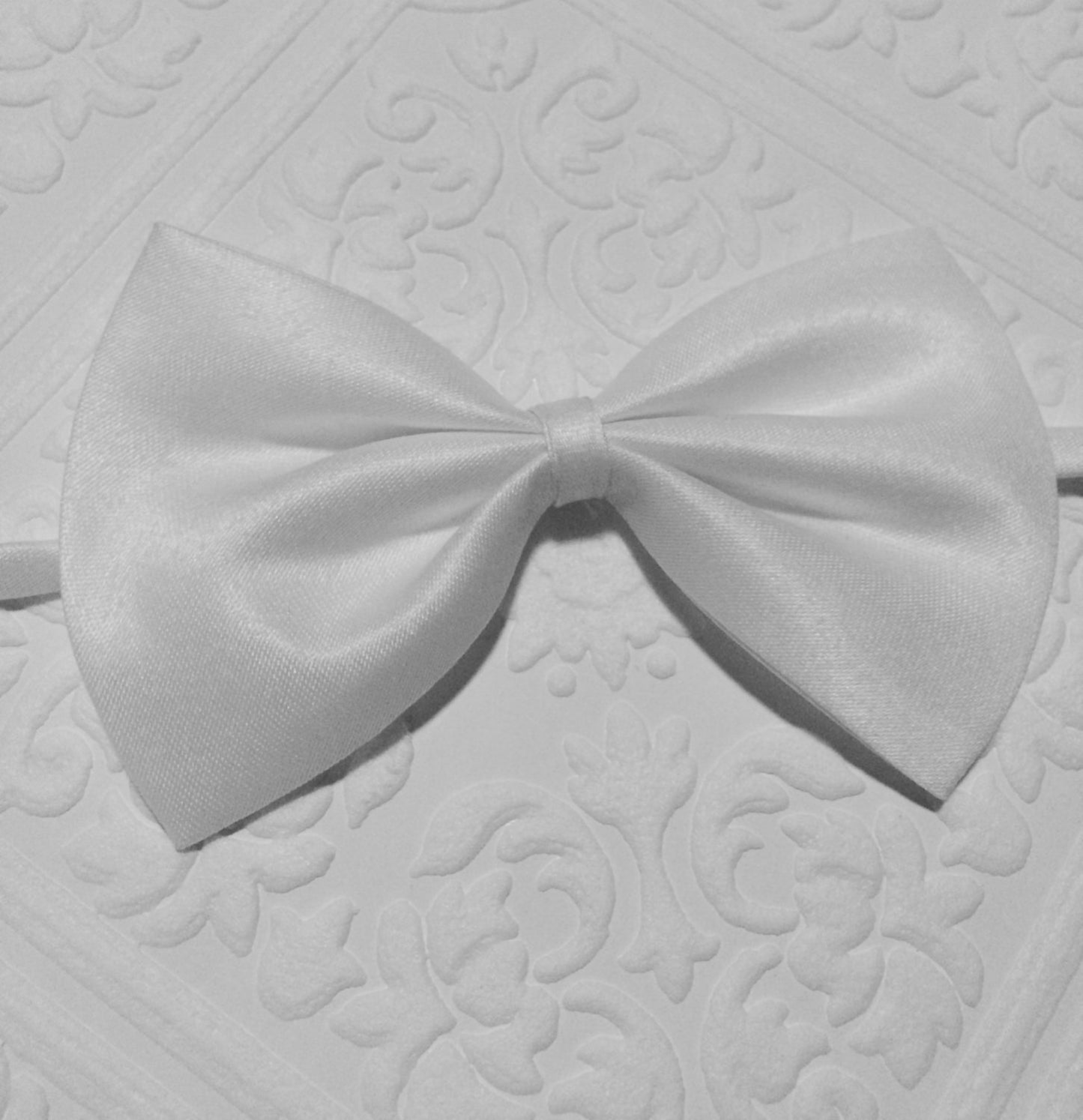 white bow tie, classic white bow tie, white baby bow tie, baby bow tie, toddler bow tie, white toddler bow tie, wedding boy tie, bow tie