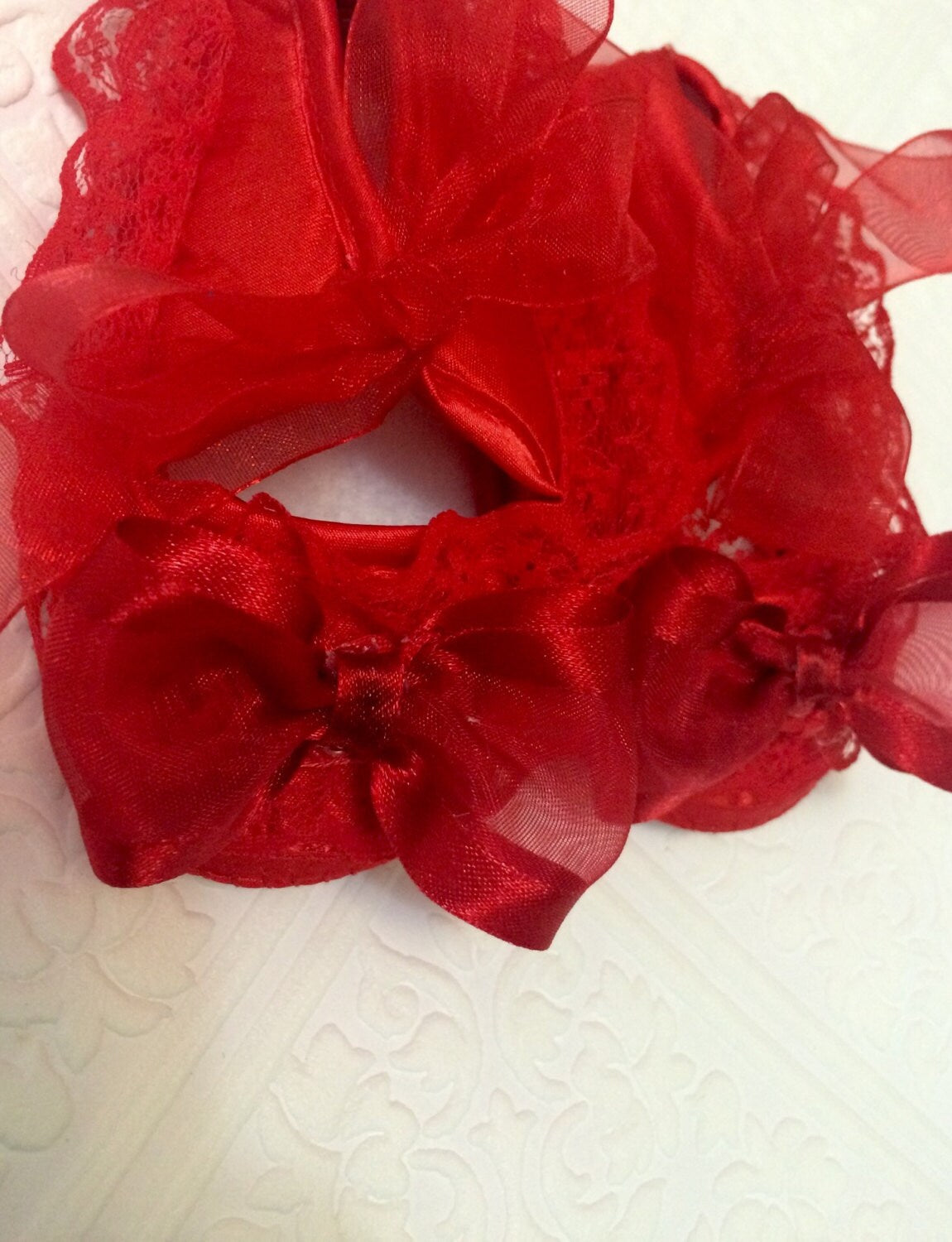 Red baby shoes, red newborn shoes, Christmas baby shoes, red bow shoes, newborn red shoes, bow baby shoes, Christmas baby bow shoes, first