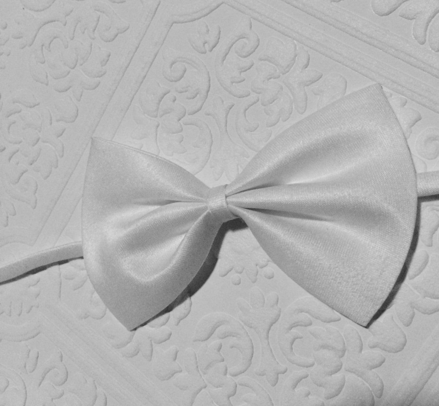 white bow tie, classic white bow tie, white baby bow tie, baby bow tie, toddler bow tie, white toddler bow tie, wedding boy tie, bow tie