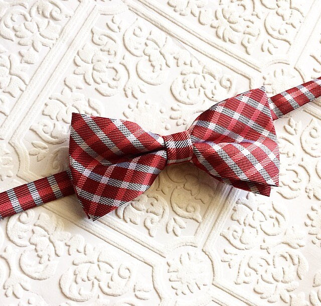 SALE: bow, plaid bow tie, red bow tie, red plaid bow tie, newborn bow tie, toddler bow tie, plaid bow tie boy, red boy bow tie, boy plaid