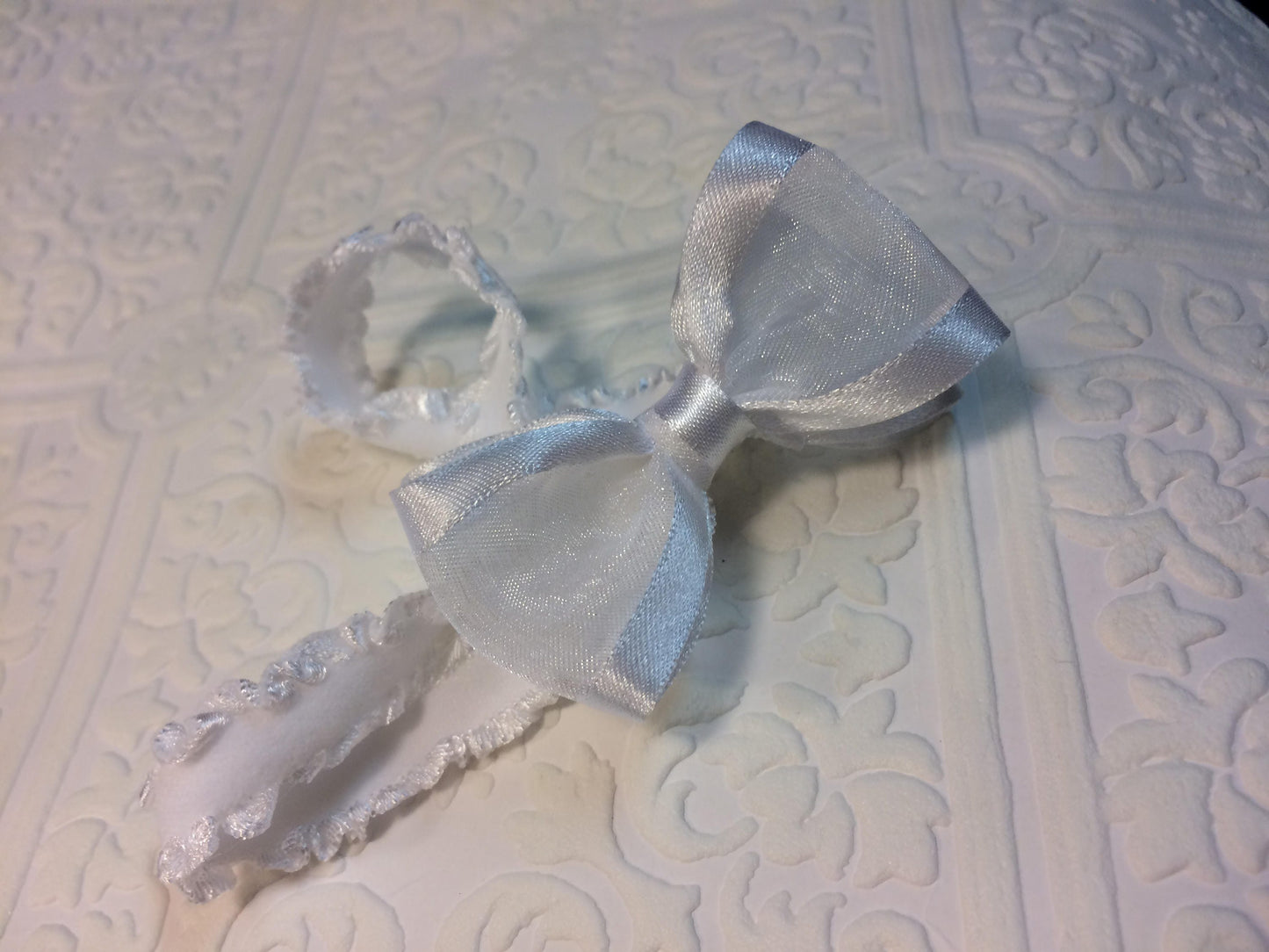 baby bow headband, wohite baby headband,  communion baby headband,  wedding baby headband,  baptism baby headband,  baby headband, infant
