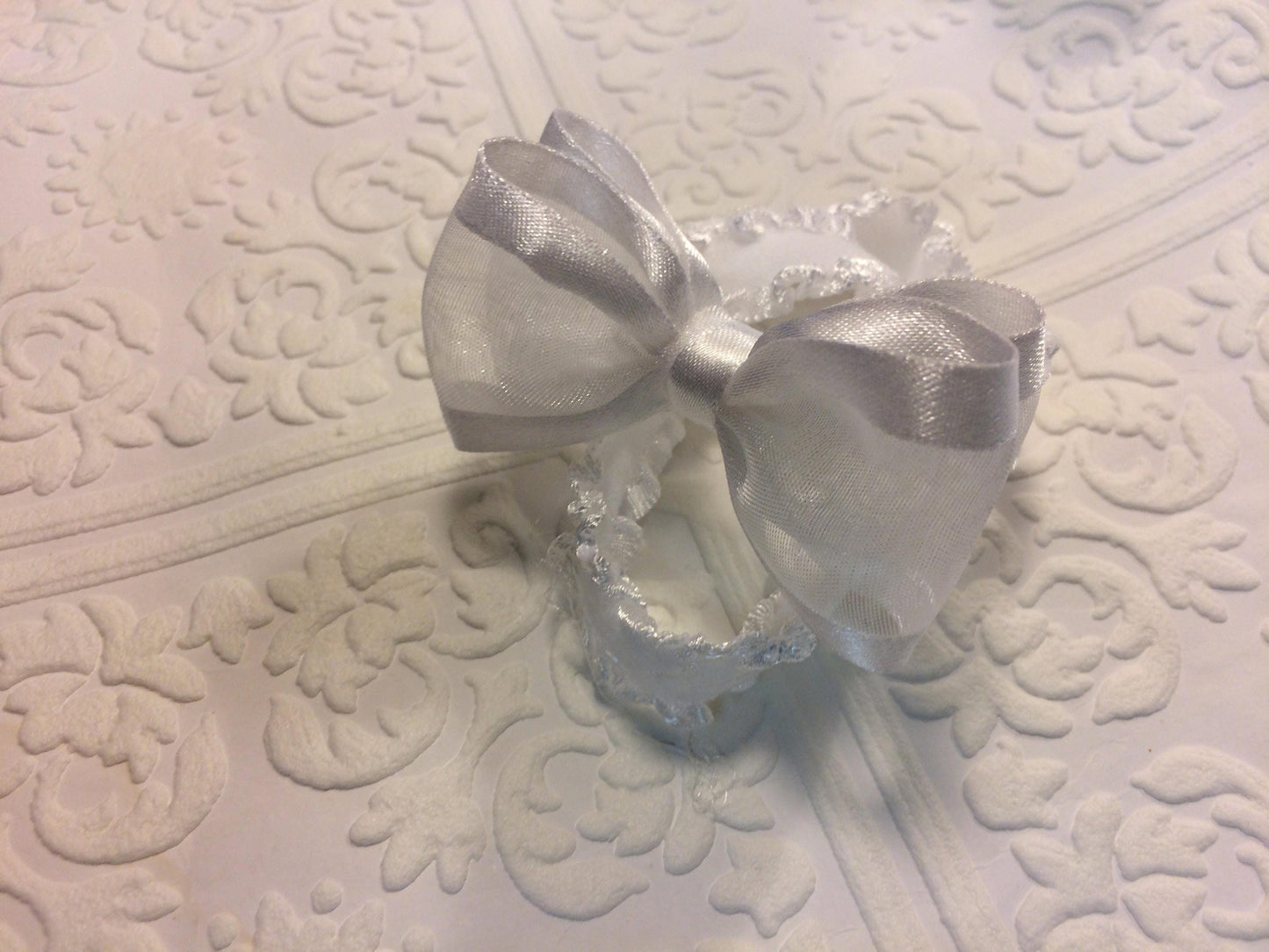 baby bow headband, wohite baby headband,  communion baby headband,  wedding baby headband,  baptism baby headband,  baby headband, infant