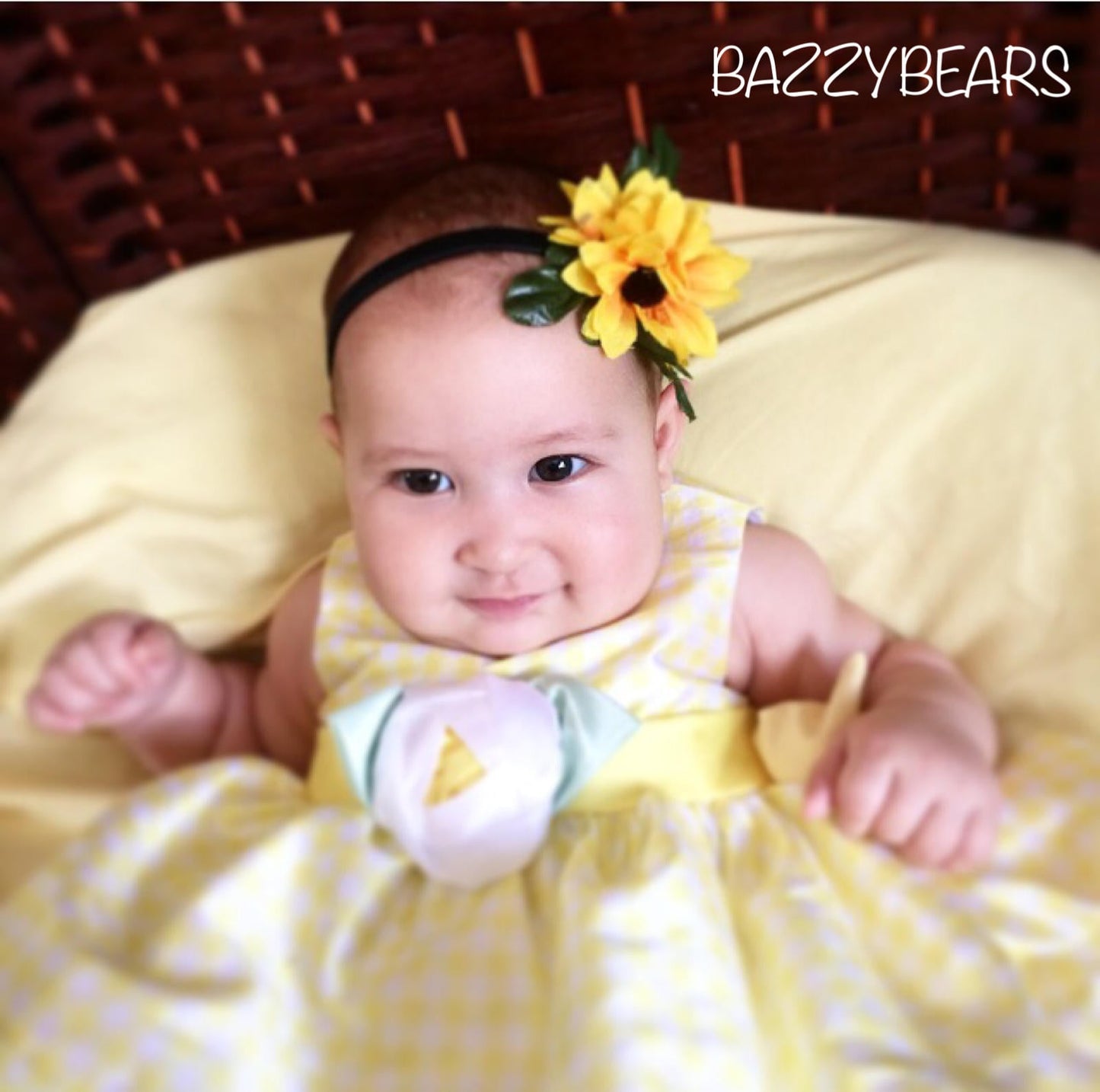 sunflower baby headband, 3 flower headband, baby headband, summer baby headband, spring baby headband, yellow flower headband, simple baby