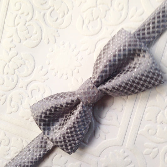 Gray bow tie, gray baby bow tie, baby bow tie, Classic baby bow tie, toddler bow tie, gray toddler bow tie, wedding boy tie, bow tie, baby