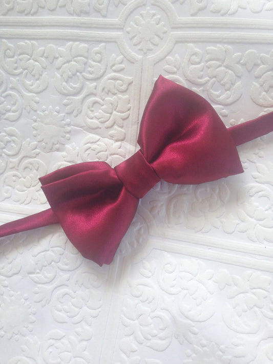 Boy bowtie, baby bow tie, red bow tie, baby red bow tie, boy bow tie,toddler bowtie, Burgundy baby bow tie