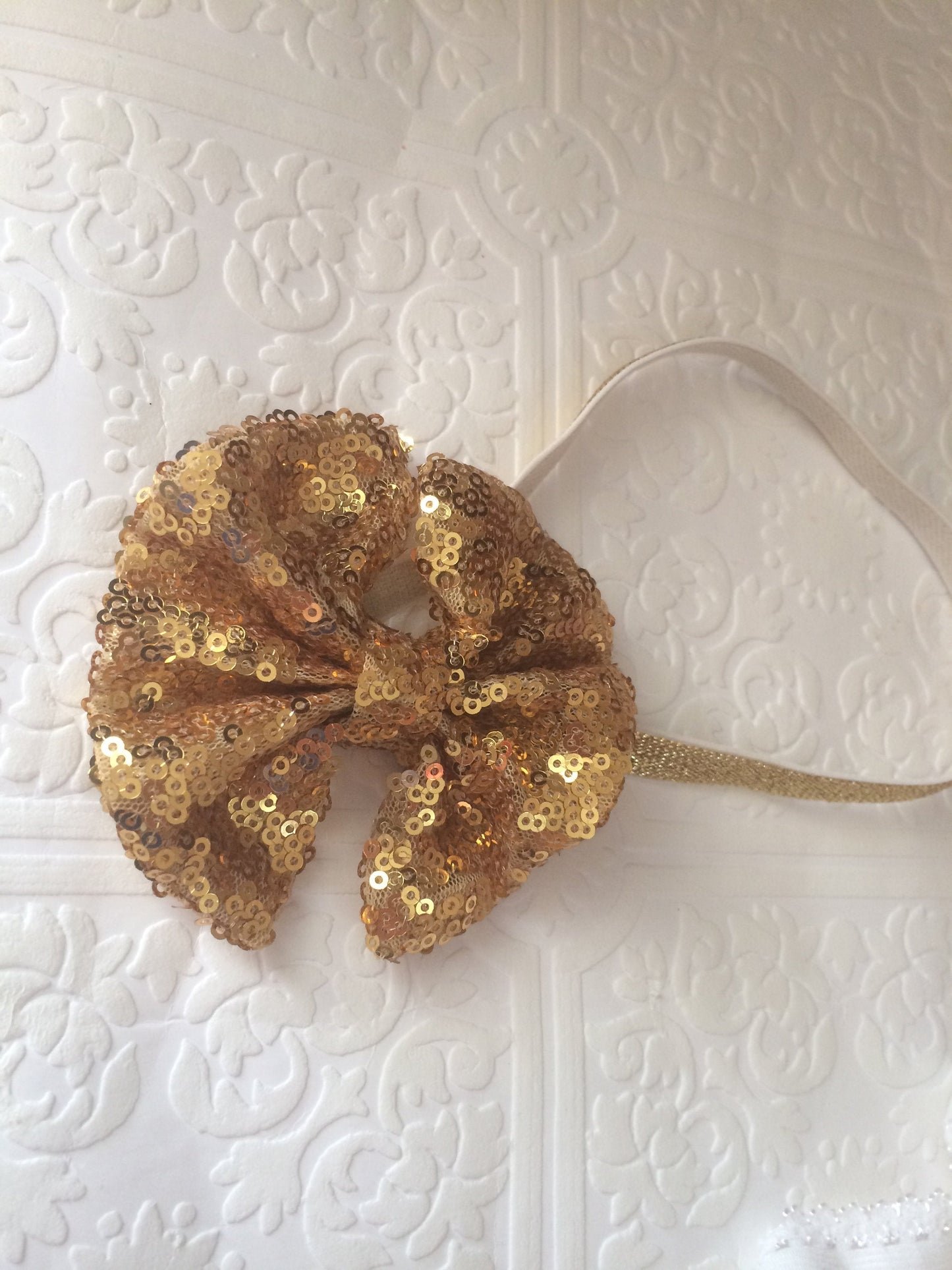 Gold bow headband, bow headband, gold headband, baby gold headband, Christmas headband, Christmas baby headband, sparkling headband, prop