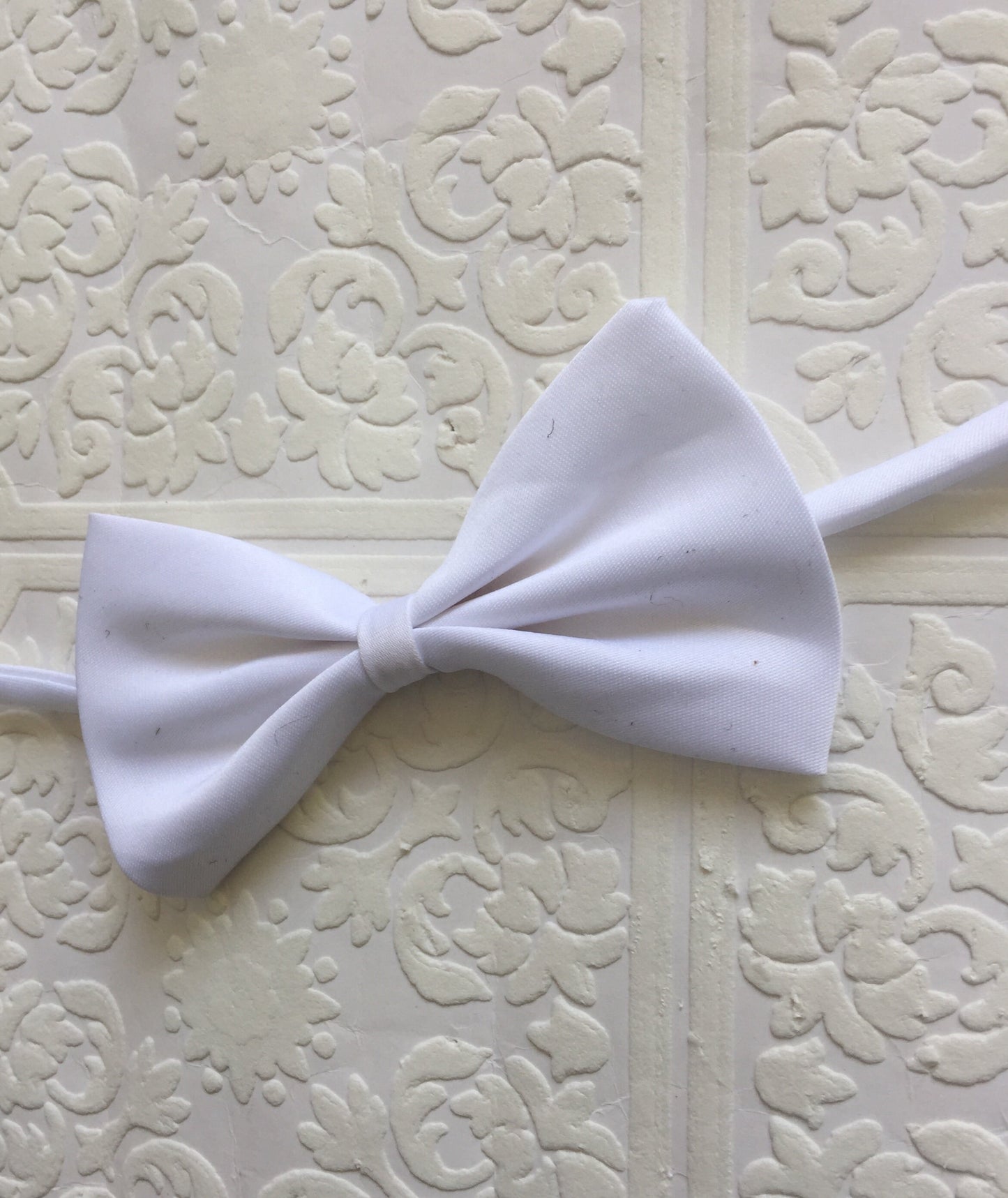 white bow tie, classic white bow tie, white baby bow tie, baby bow tie, toddler bow tie, white toddler bow tie, wedding boy tie, bow tie