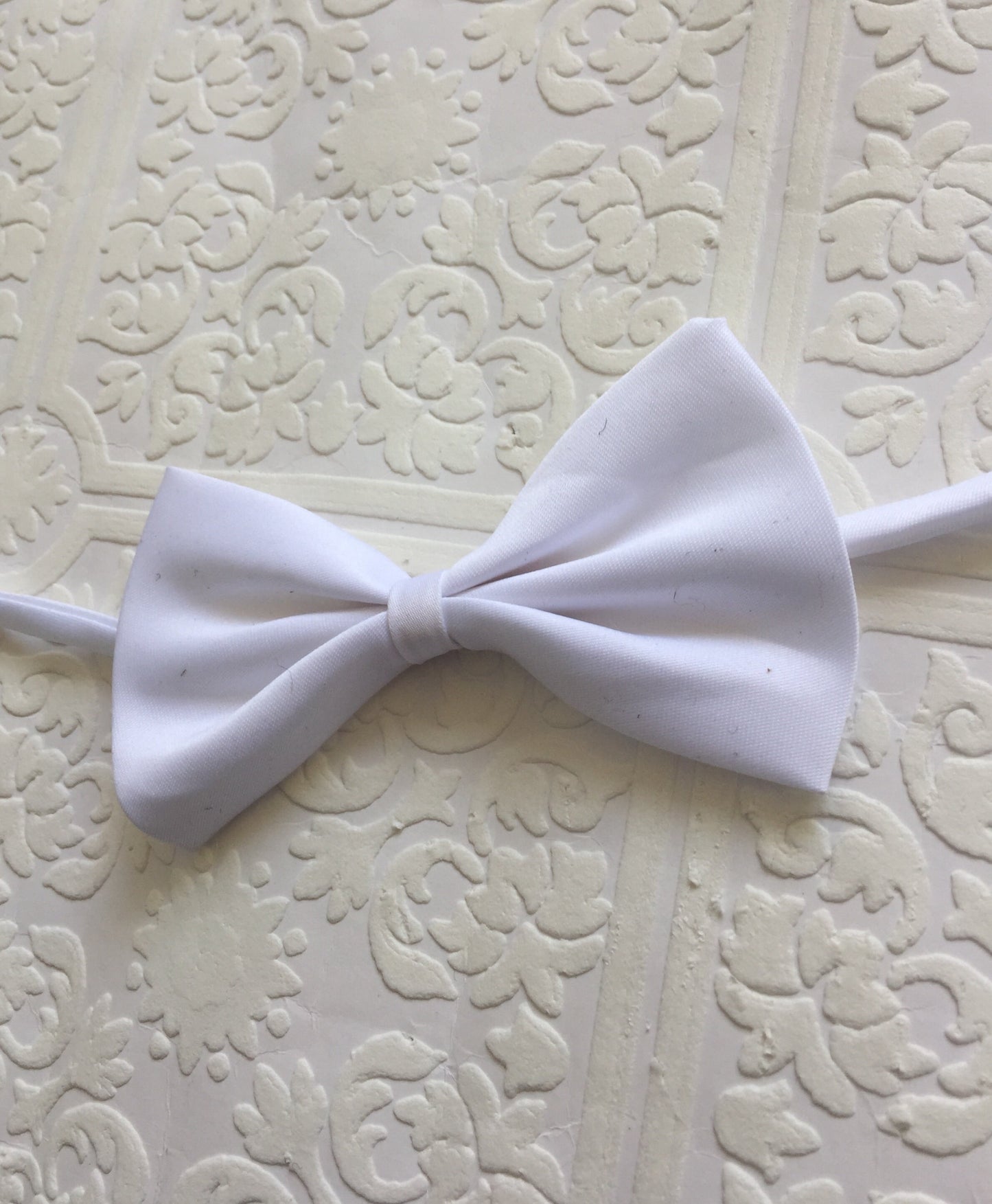 white bow tie, classic white bow tie, white baby bow tie, baby bow tie, toddler bow tie, white toddler bow tie, wedding boy tie, bow tie