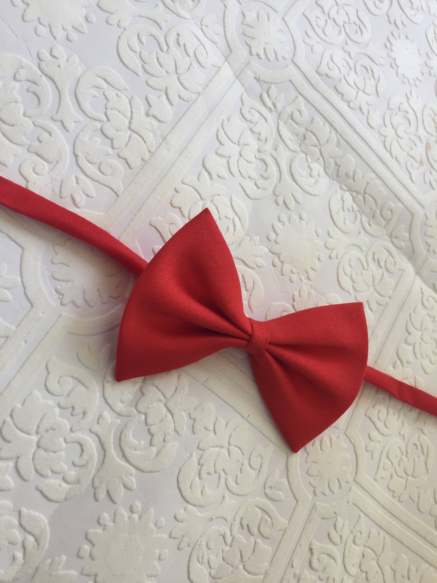 Christmas baby bow tie, Christmas bow tie, red bow tie, red bow tie, baby bow tie, red baby bow tie, red toddler bow tie, holiday bow