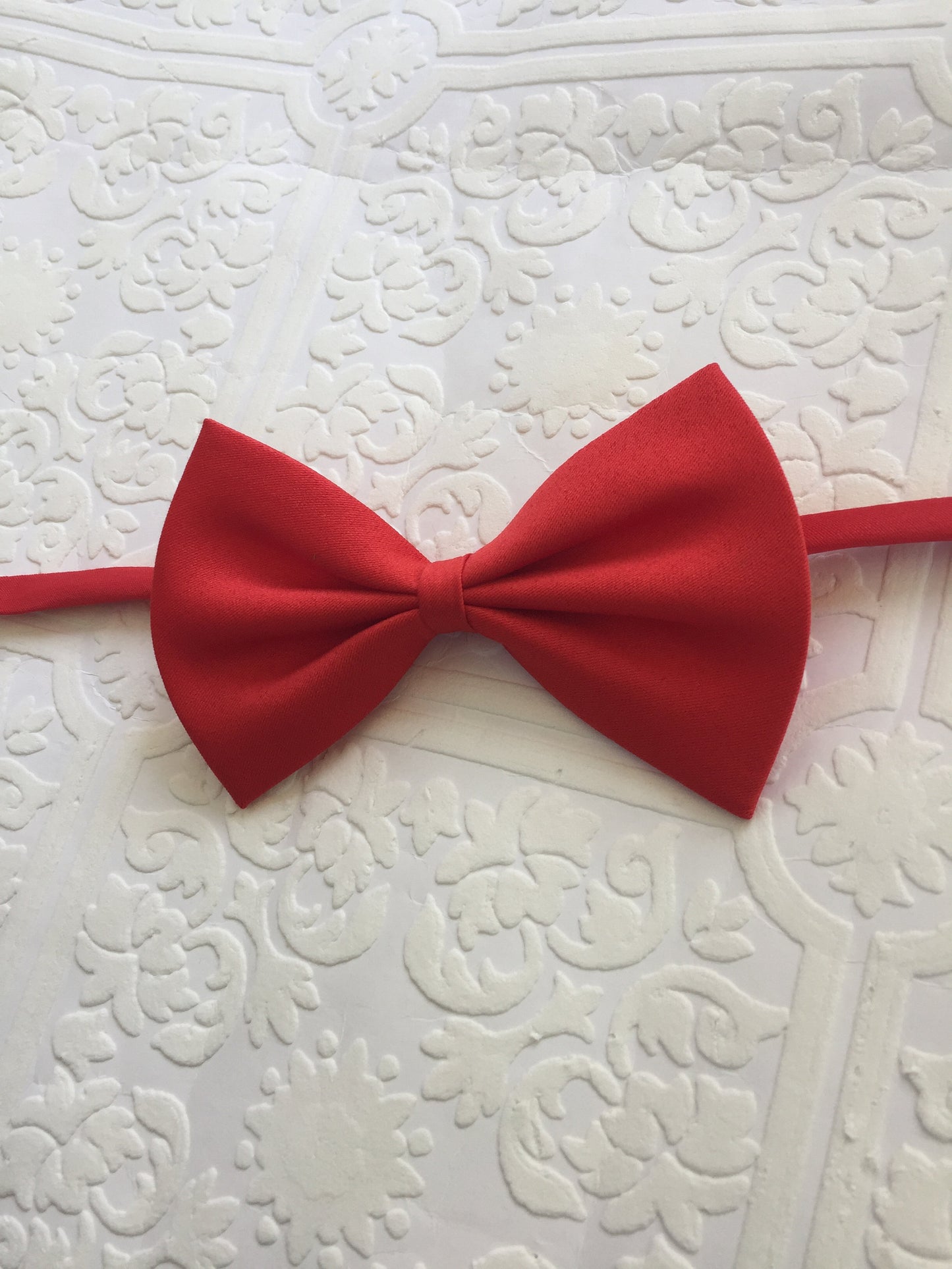 Christmas baby bow tie, Christmas bow tie, red bow tie, red bow tie, baby bow tie, red baby bow tie, red toddler bow tie, holiday bow