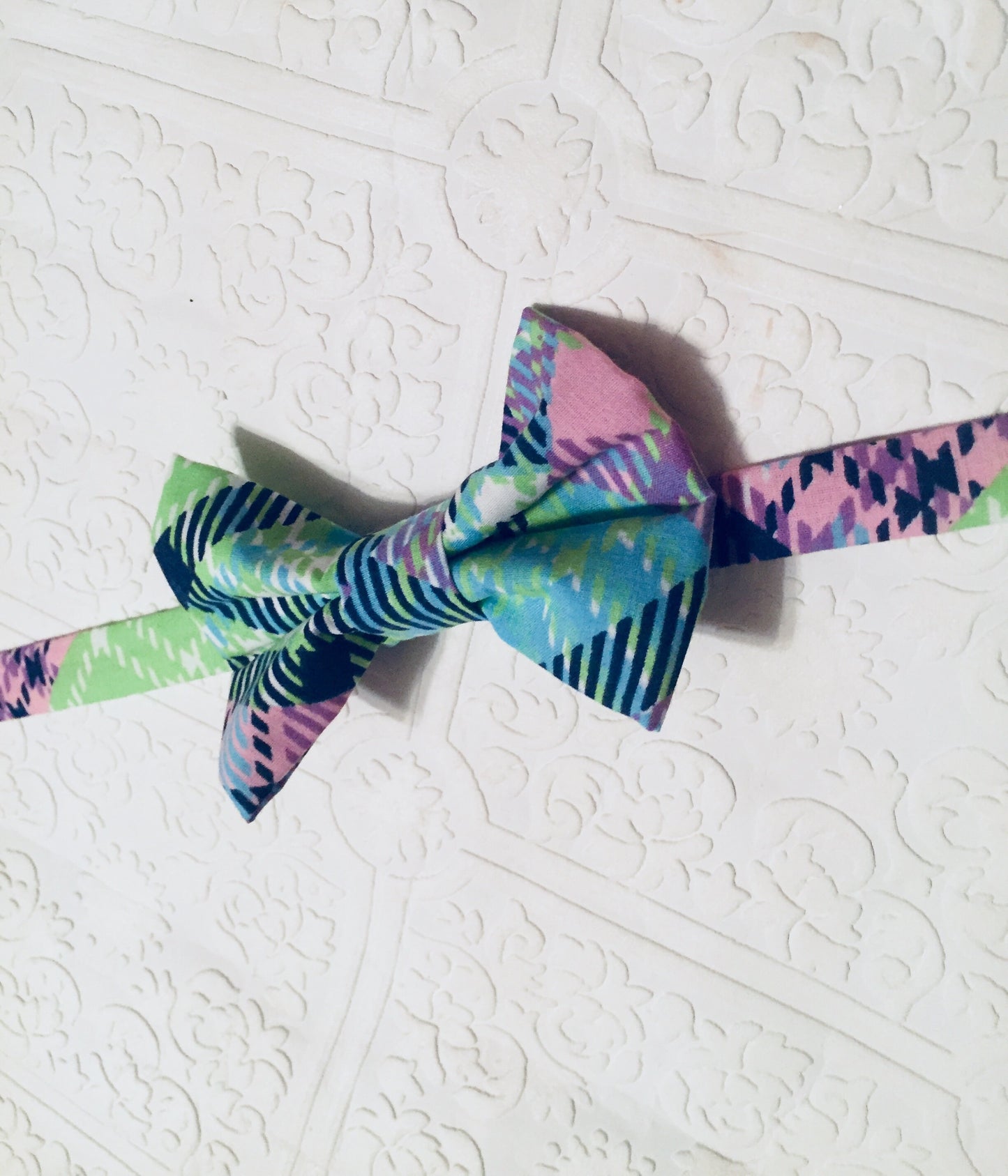 Boy bowtie, baby bow tie, green bow tie, salad green baby bow tie, boy bow tie,toddler bowtie, Green baby bow tie