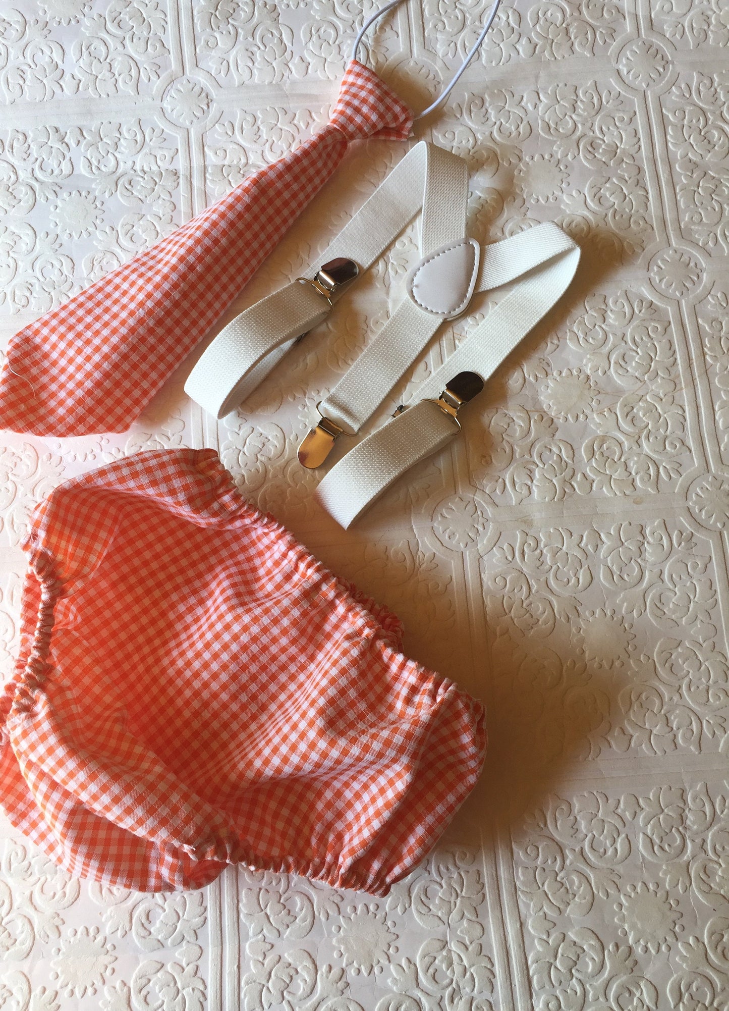 Suspenders outfit Baby boy suspender bloomers 1st birthday outfit Cake smash outfit orange striped linen bloomers Pumpkin Photo, baby tie