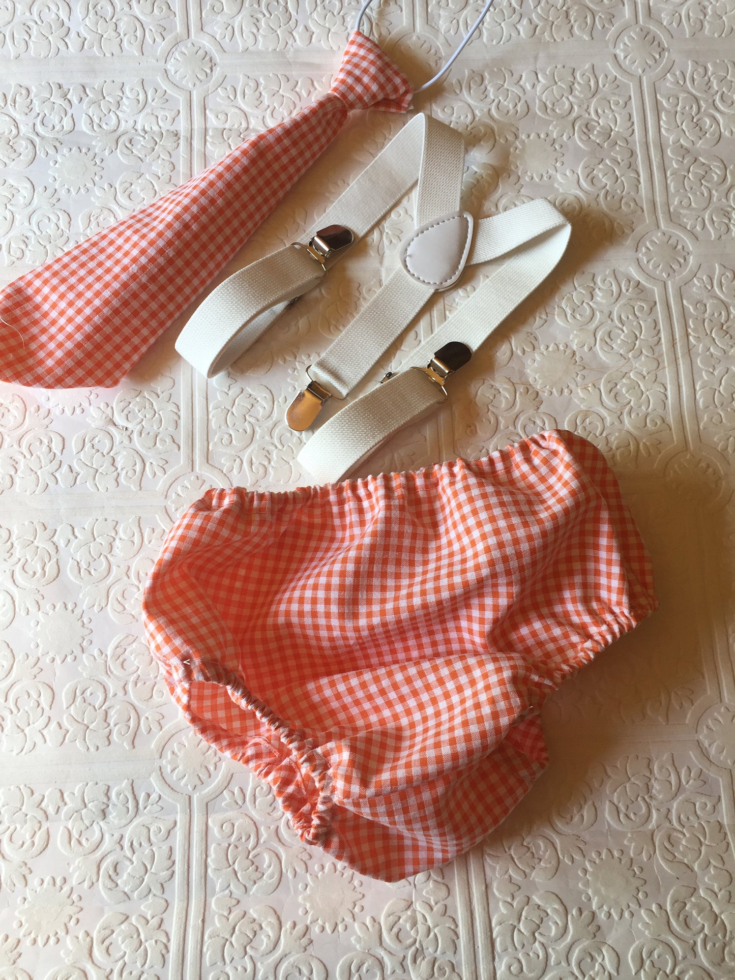 Suspenders outfit Baby boy suspender bloomers 1st birthday outfit Cake smash outfit orange striped linen bloomers Pumpkin Photo, baby tie