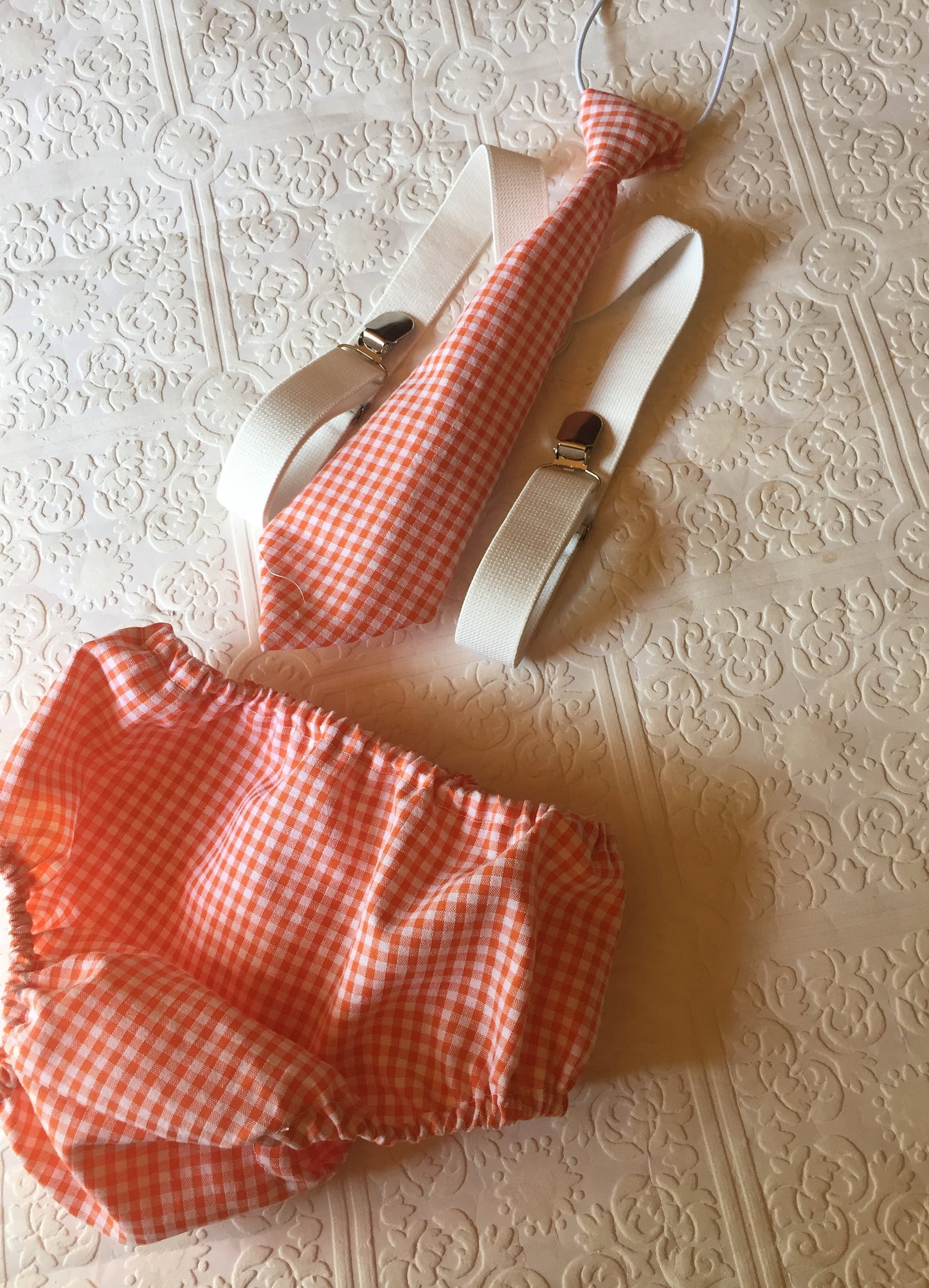 Suspenders outfit Baby boy suspender bloomers 1st birthday outfit Cake smash outfit orange striped linen bloomers Pumpkin Photo, baby tie