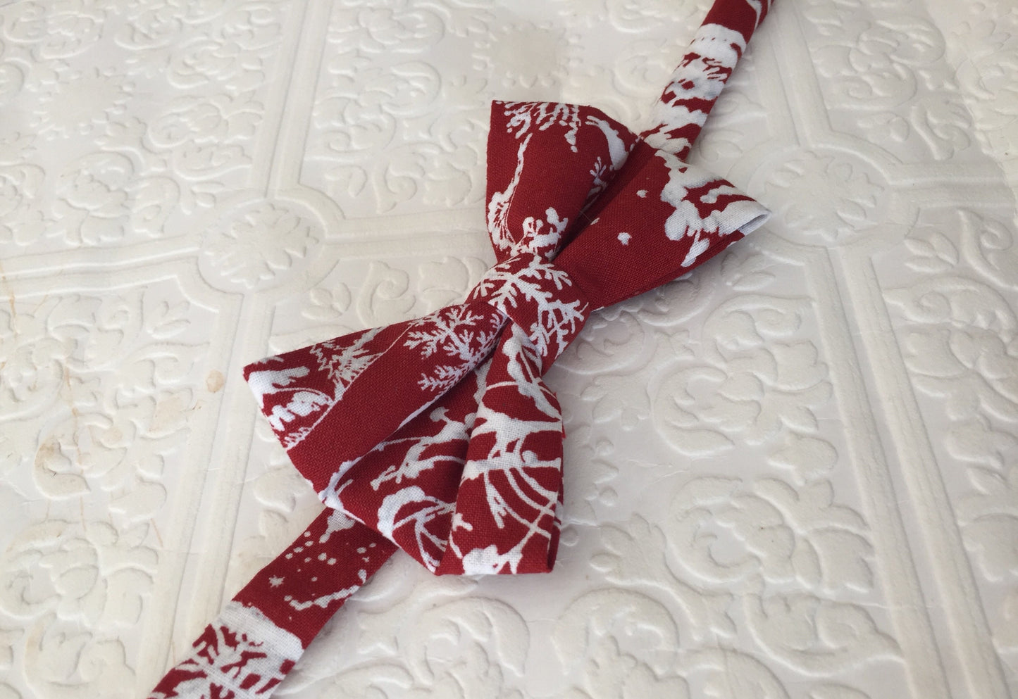 Red & White bow tie, Christmas tree bow tie, red bow tie, boy's red bow tie, boy's bow tie, baby bow tie, toddler tie, christmas bow tie