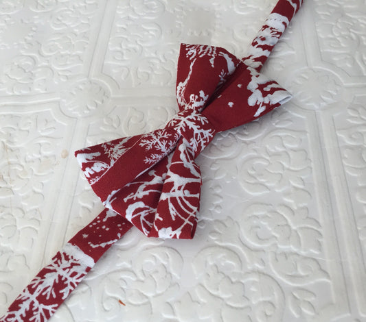 Red & White bow tie, Christmas tree bow tie, red bow tie, boy's red bow tie, boy's bow tie, baby bow tie, toddler tie, christmas bow tie