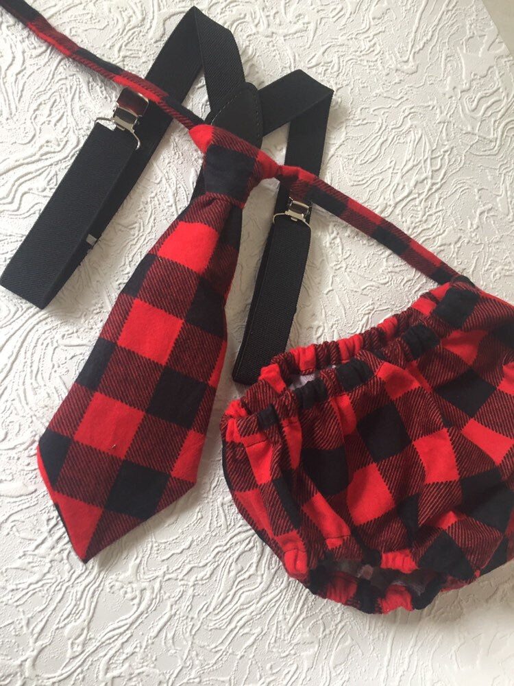 Buffalo Plaid Diaper Cover and suspenders- lumberjack Birthday, buffalo plaid boys tie, buffalo plaid bow tie, flannel boys Christmas outfit